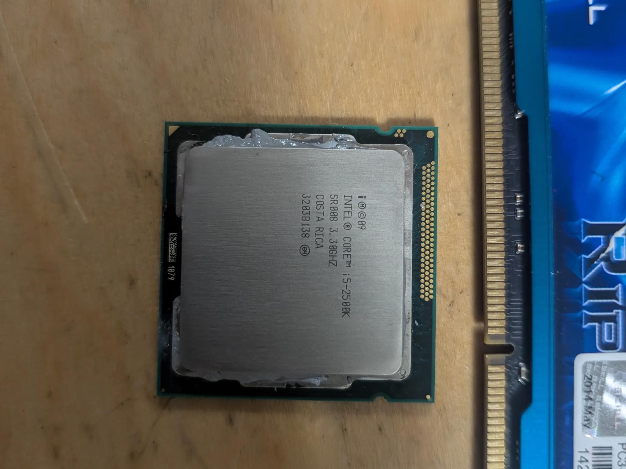 Intel core i5 2500k + 8gb ddr3