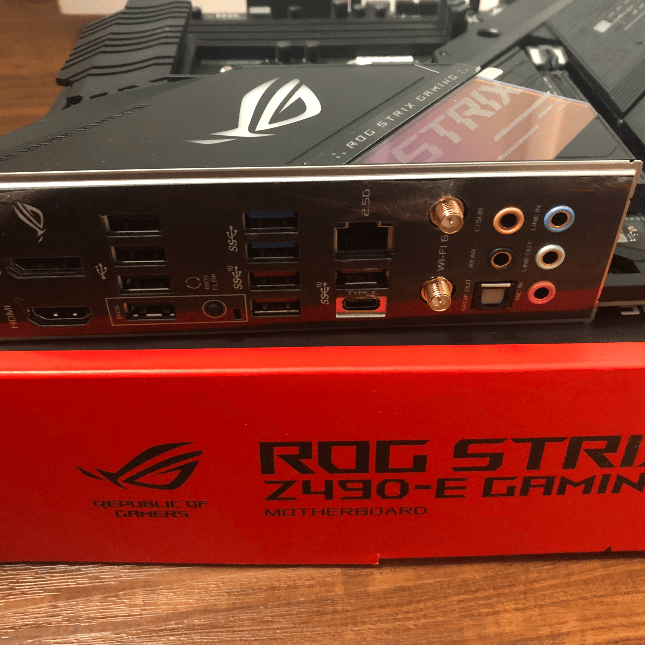 Combo: I7-10700k + Asus Z490E + 32GB RAM (3200mhz) + 1TB HHD