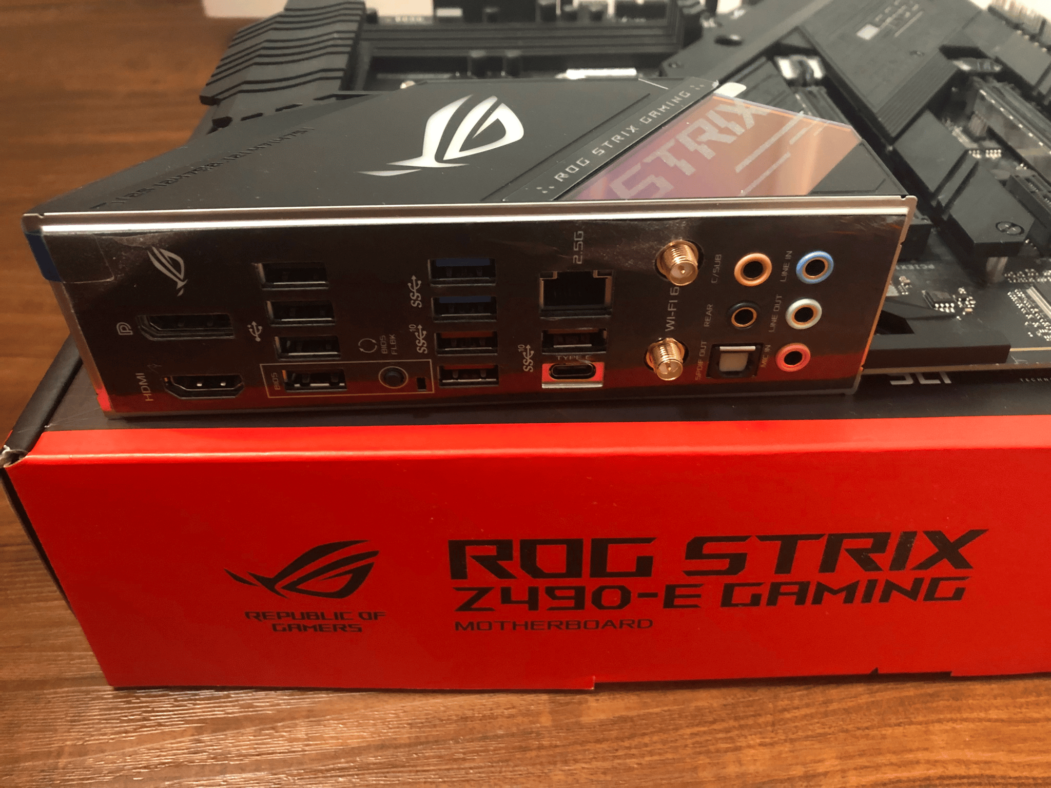 Combo: I7-10700k + Asus Z490E + 32GB RAM (3200mhz) + 1TB HHD