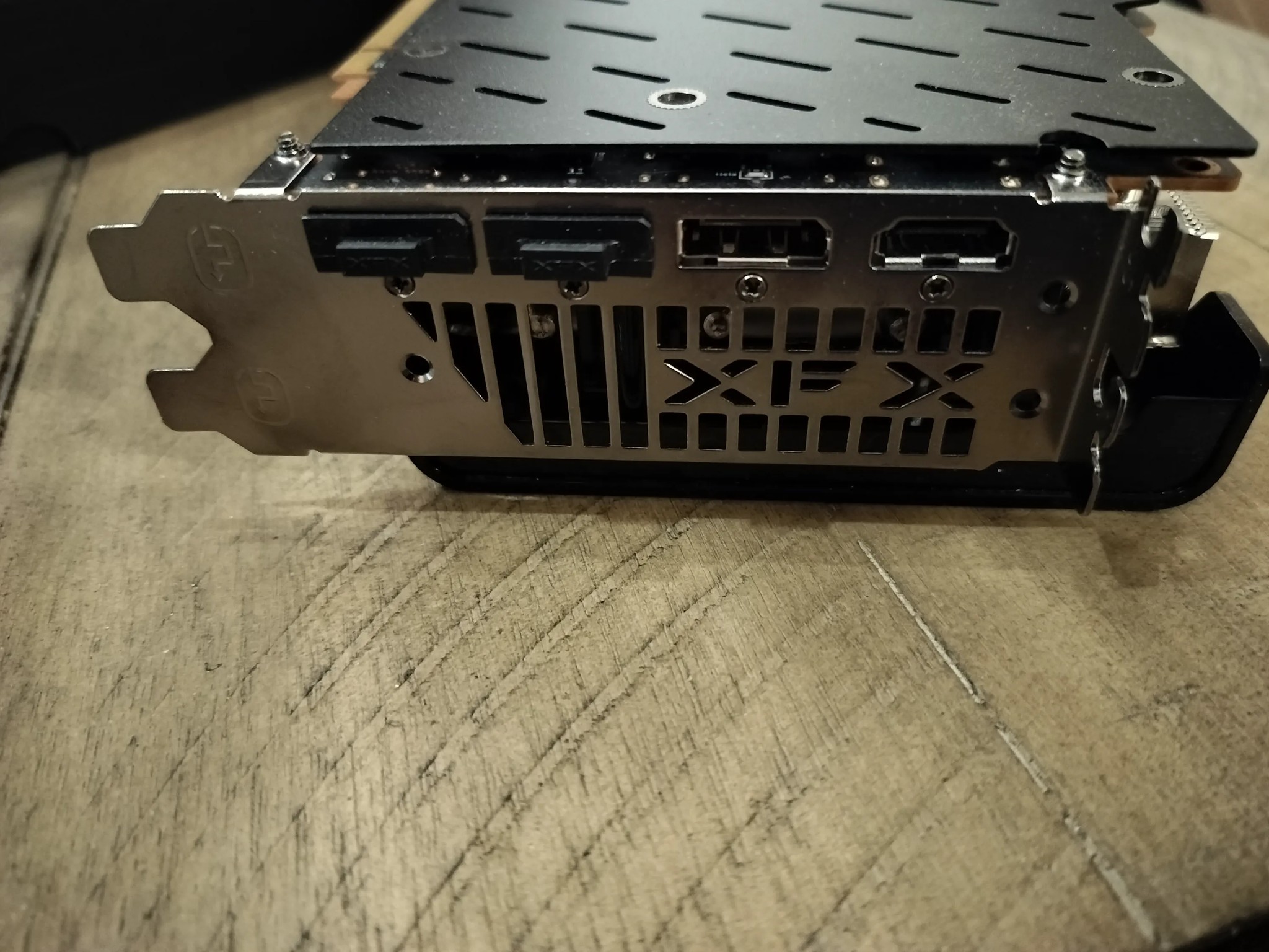 XFX SWFT 319 RX 6800 Graphics Card 16gb