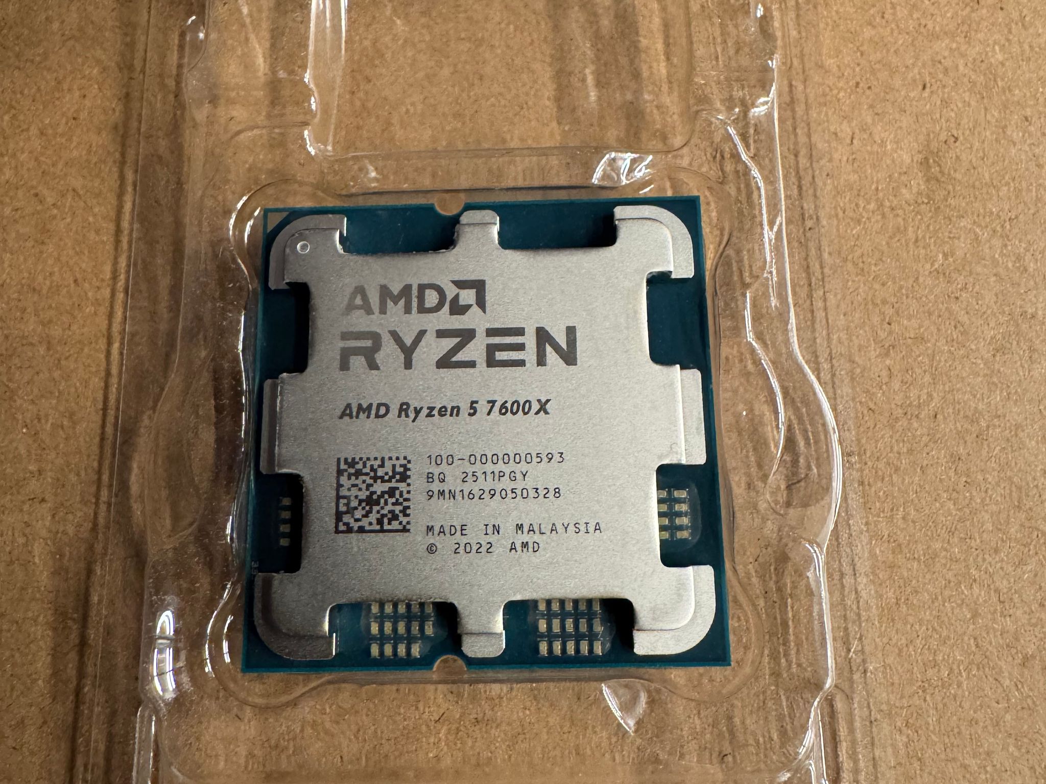 AMD Ryzen 5 7600X