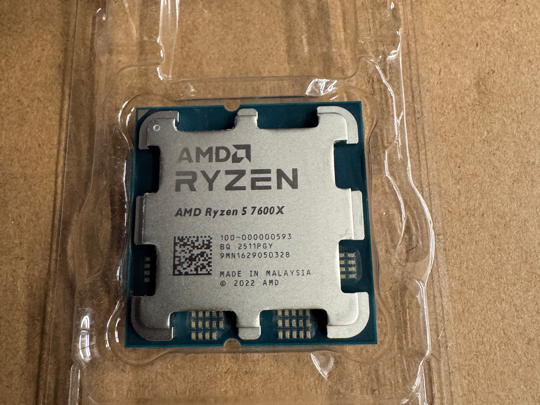 AMD Ryzen 5 7600X