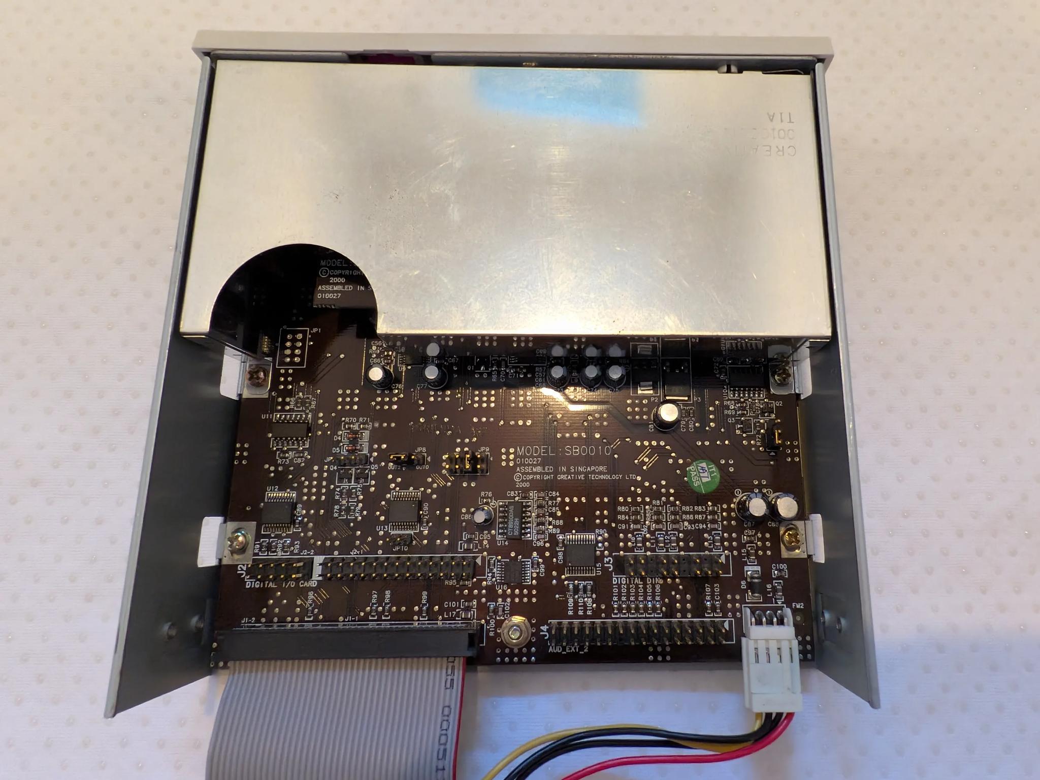 Sound Blaster Live! CT4830 sound card with Live! Drive IR SB0010 front panel