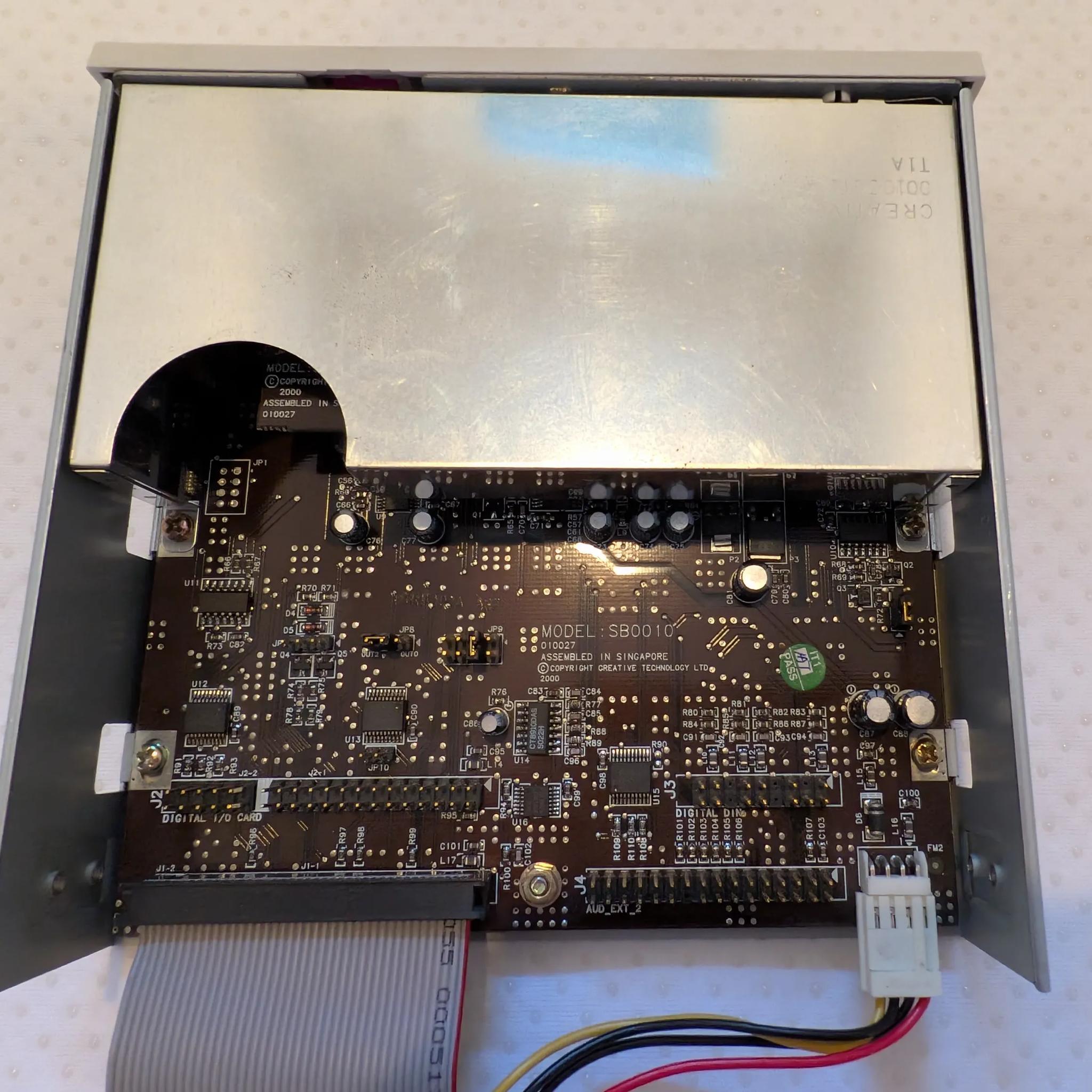 Sound Blaster Live! CT4830 sound card with Live! Drive IR SB0010 front panel