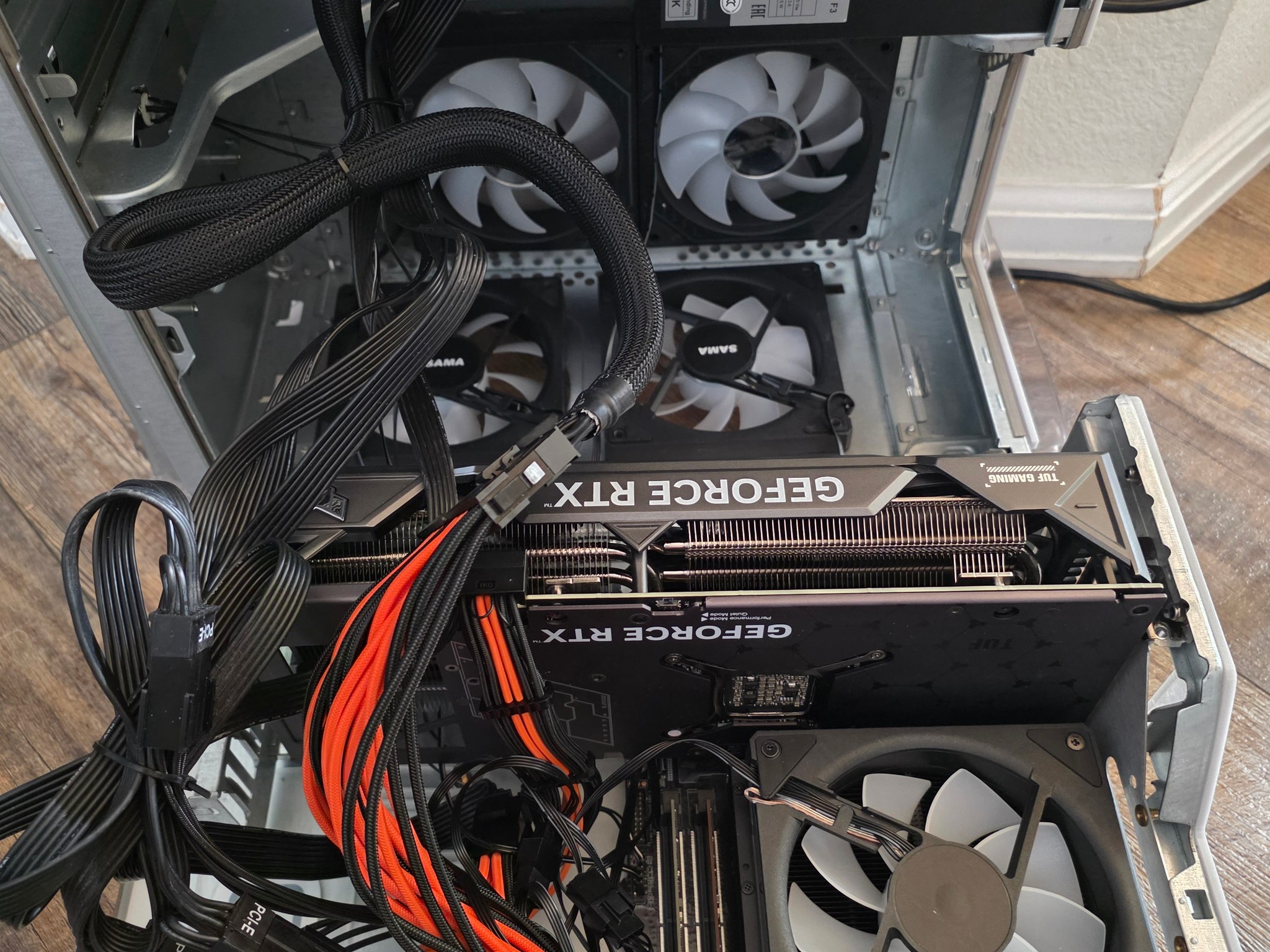 "Not a Mac" G4 X3D Build!  7945X3D | 48GB DDR5 | RTX 4070Ti Super | 2TB NVME