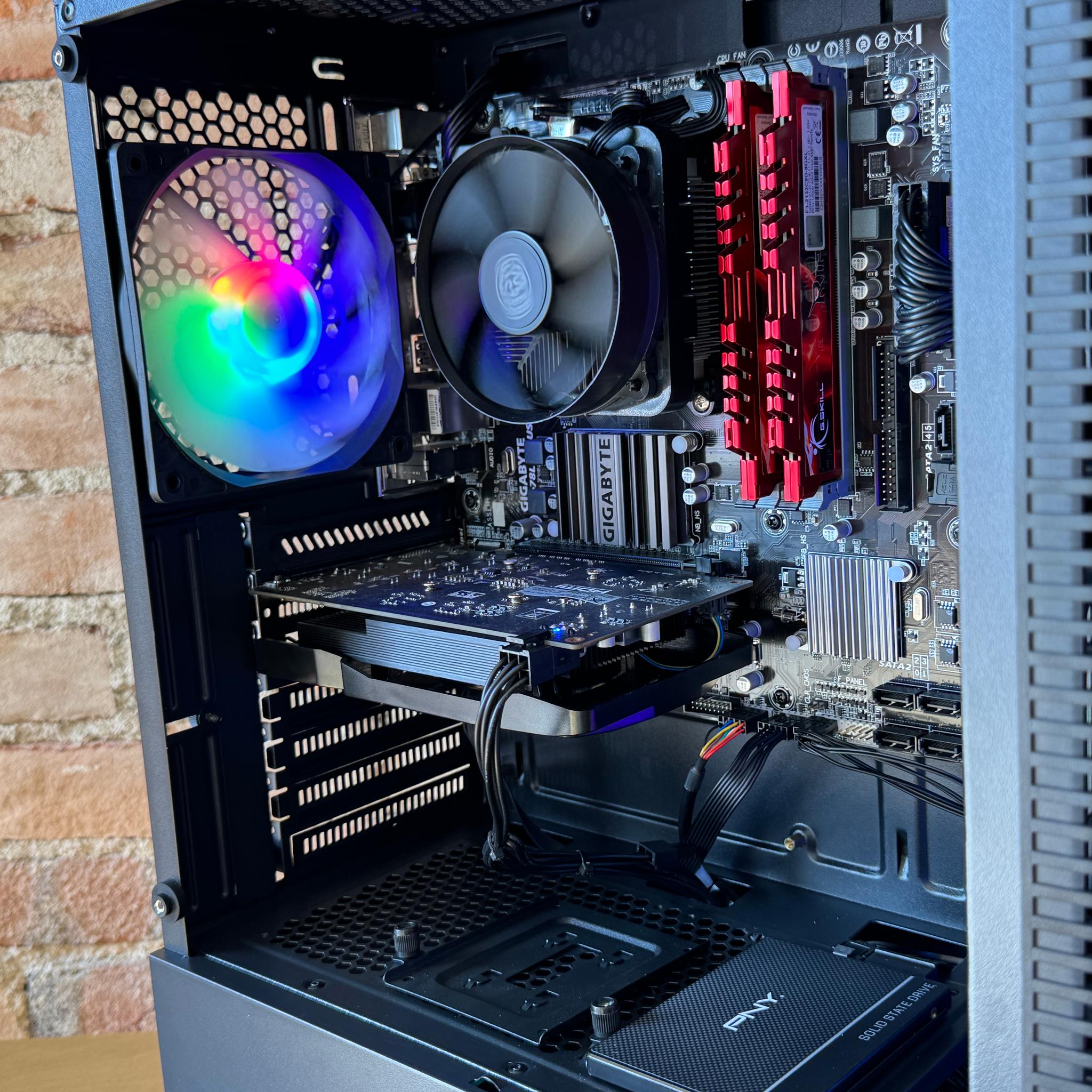 Refirbished PC: AMD FX-6300, G.Skill Ripjaws 8GB RAM, XFX Radeon RX 560, 500GB SSD, Windows 11 Home
