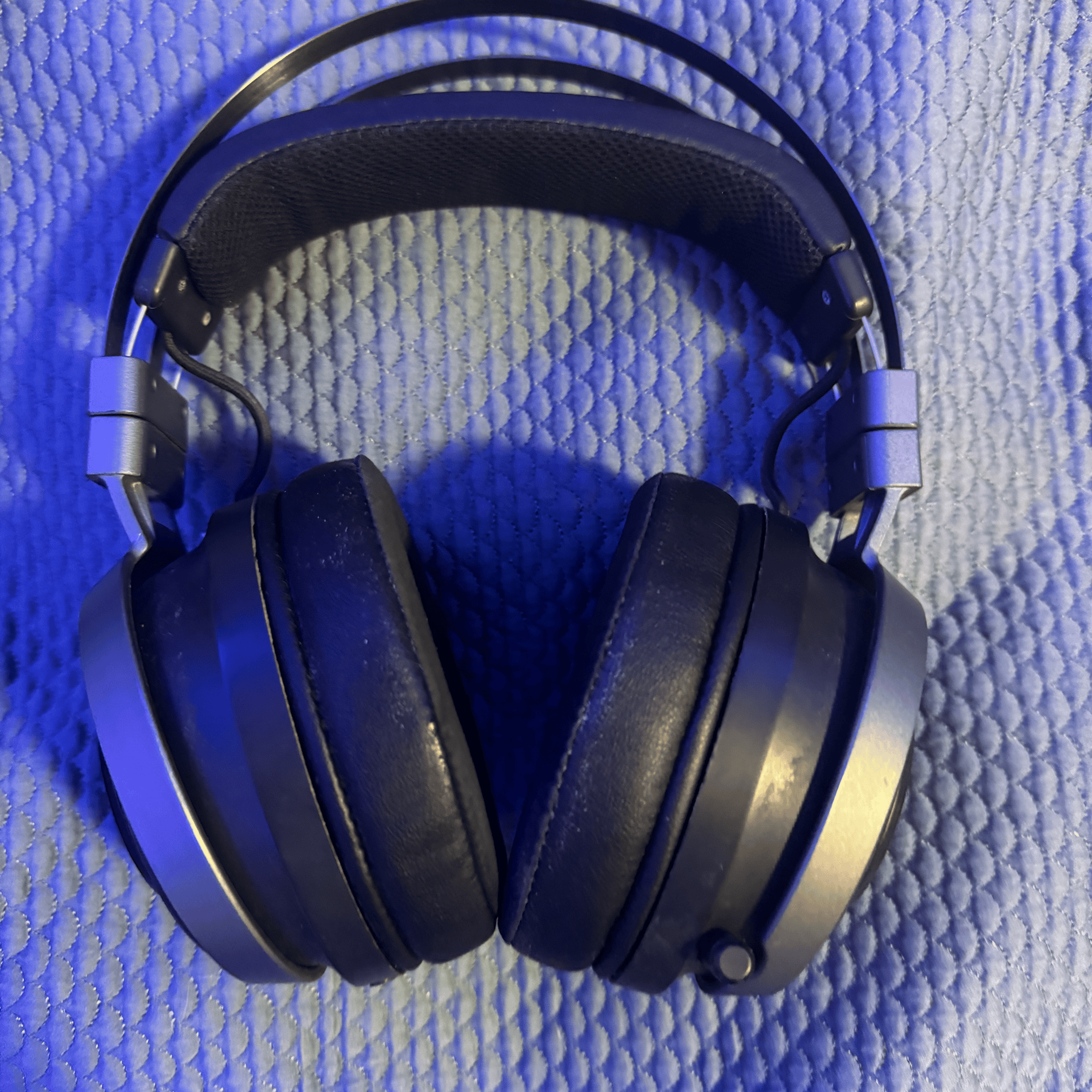 Razer Nari Ultimate Wireless 7.1 Surround Sound Gaming Headset