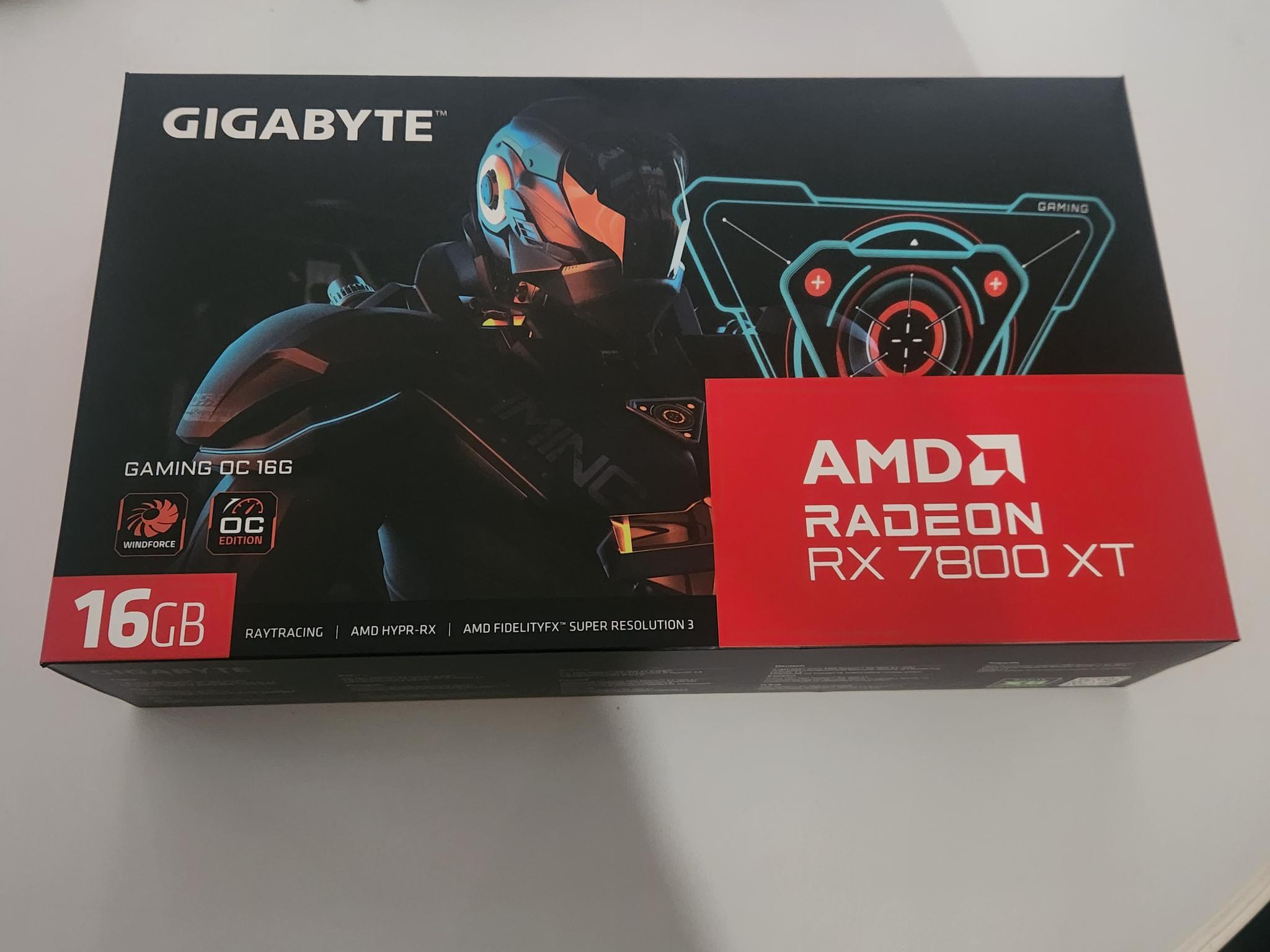 Radeon RX 7800xt GIGABYTE GAMING OC 16gb VRAM + CABLE EXTENSIONS