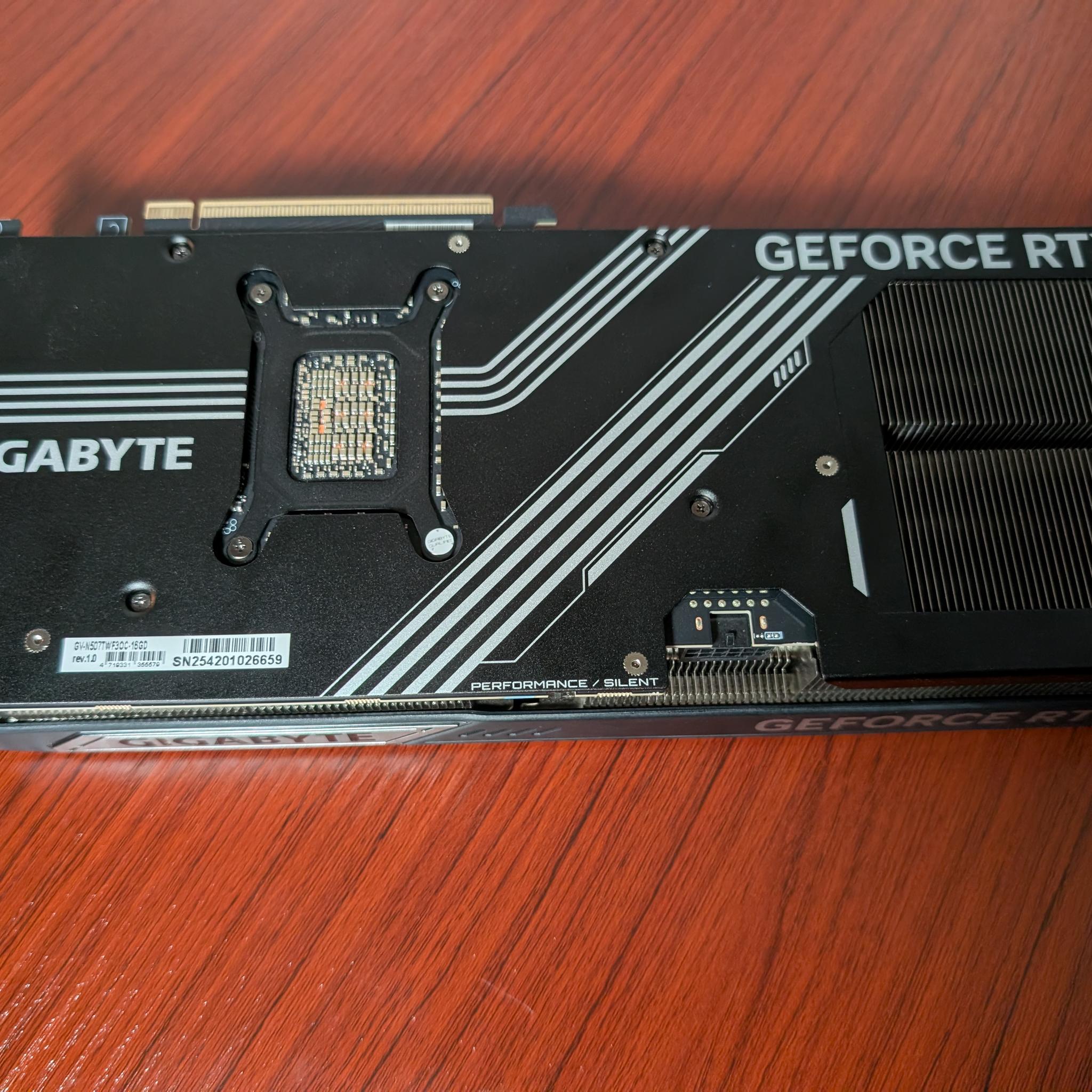Gigabyte WINDFORCE OC SFF GeForce RTX 5070 Ti