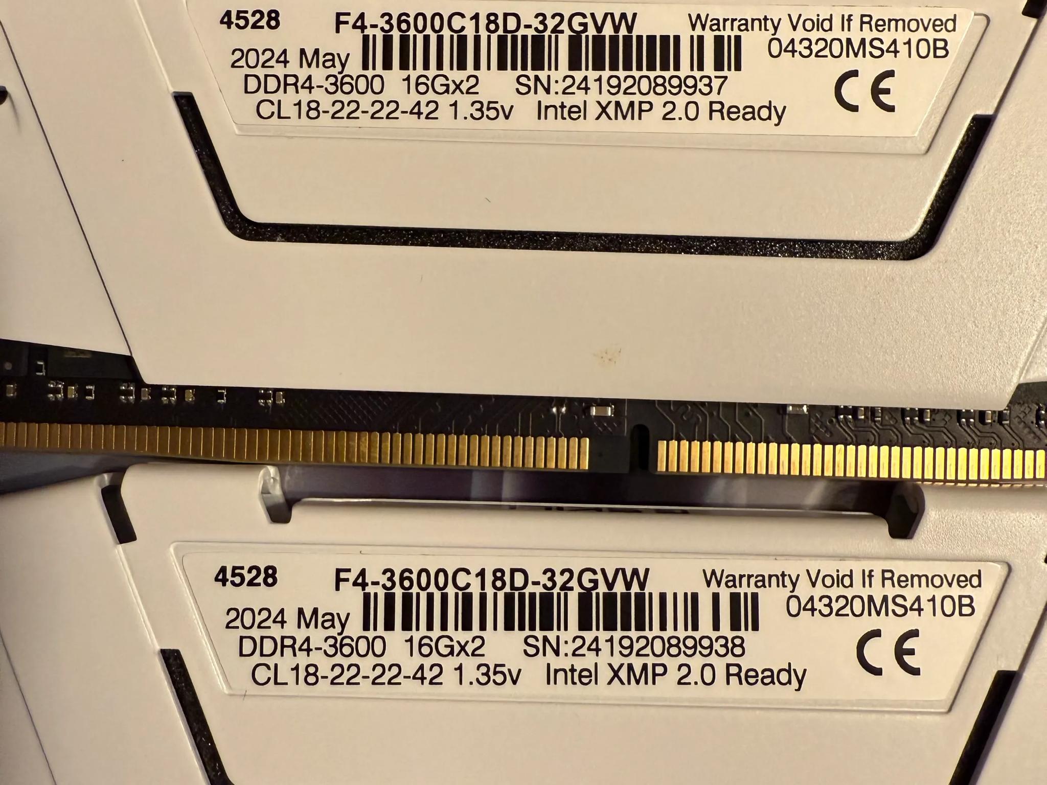 G.SKILL Ripjaws V Series DDR4 RAM 32GB (2x16GB) 3600MT/s CL18-22-22-42 1.35V - White