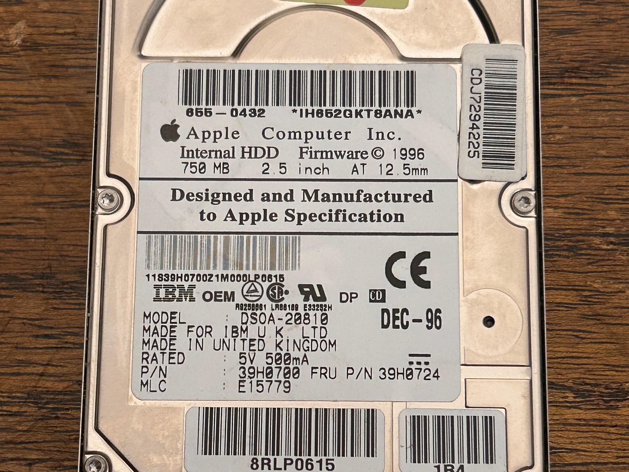 Vintage 1996 Apple Internal 750 MB 2.5" IDE Hard Drive - DSOA-20810 - VTG - TESTED