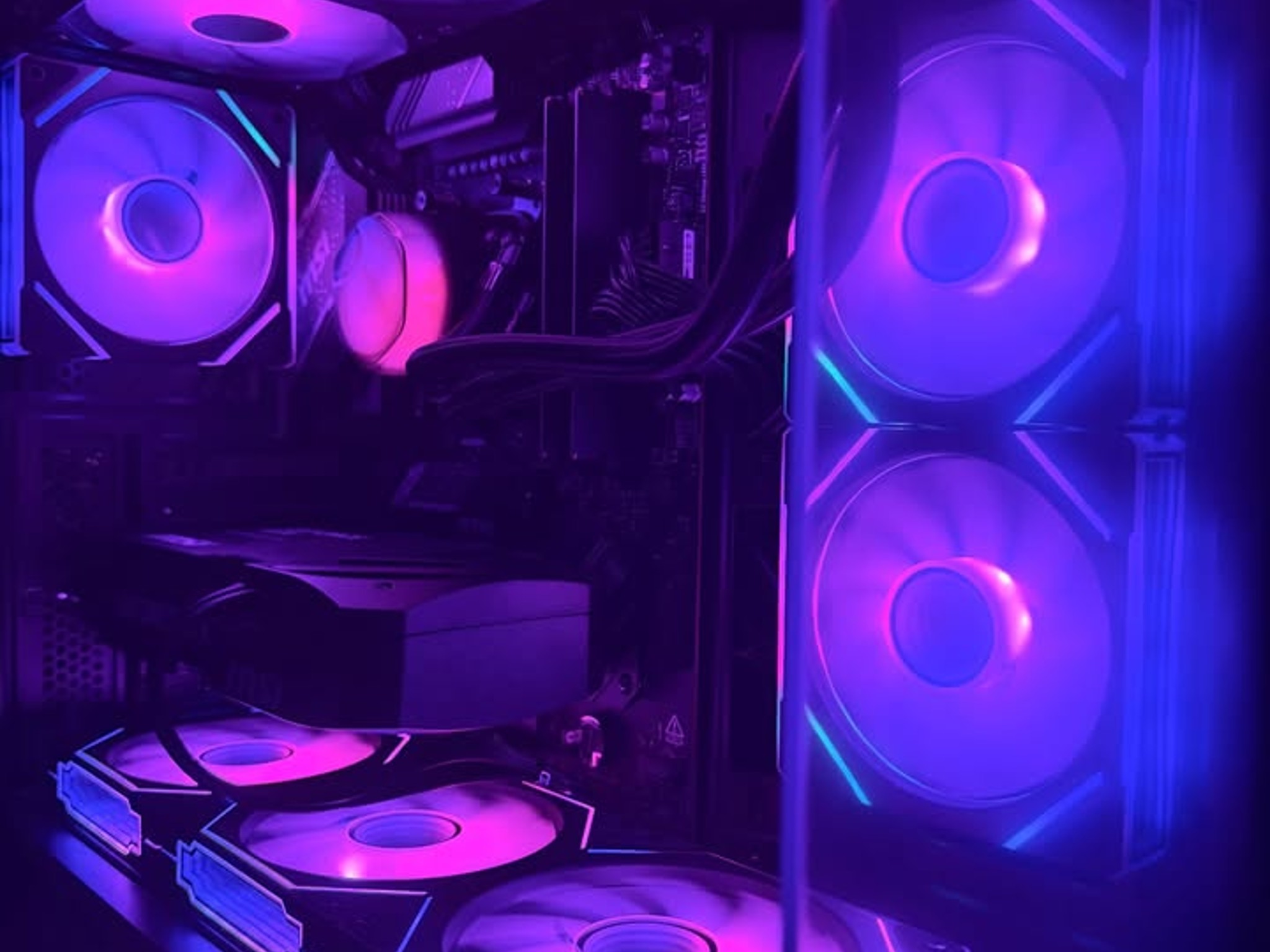 ⚡Ryzen 7 9700X + RTX 5070 | 32GB RAM| Windows 11 Pro " The VoltForge"⚡