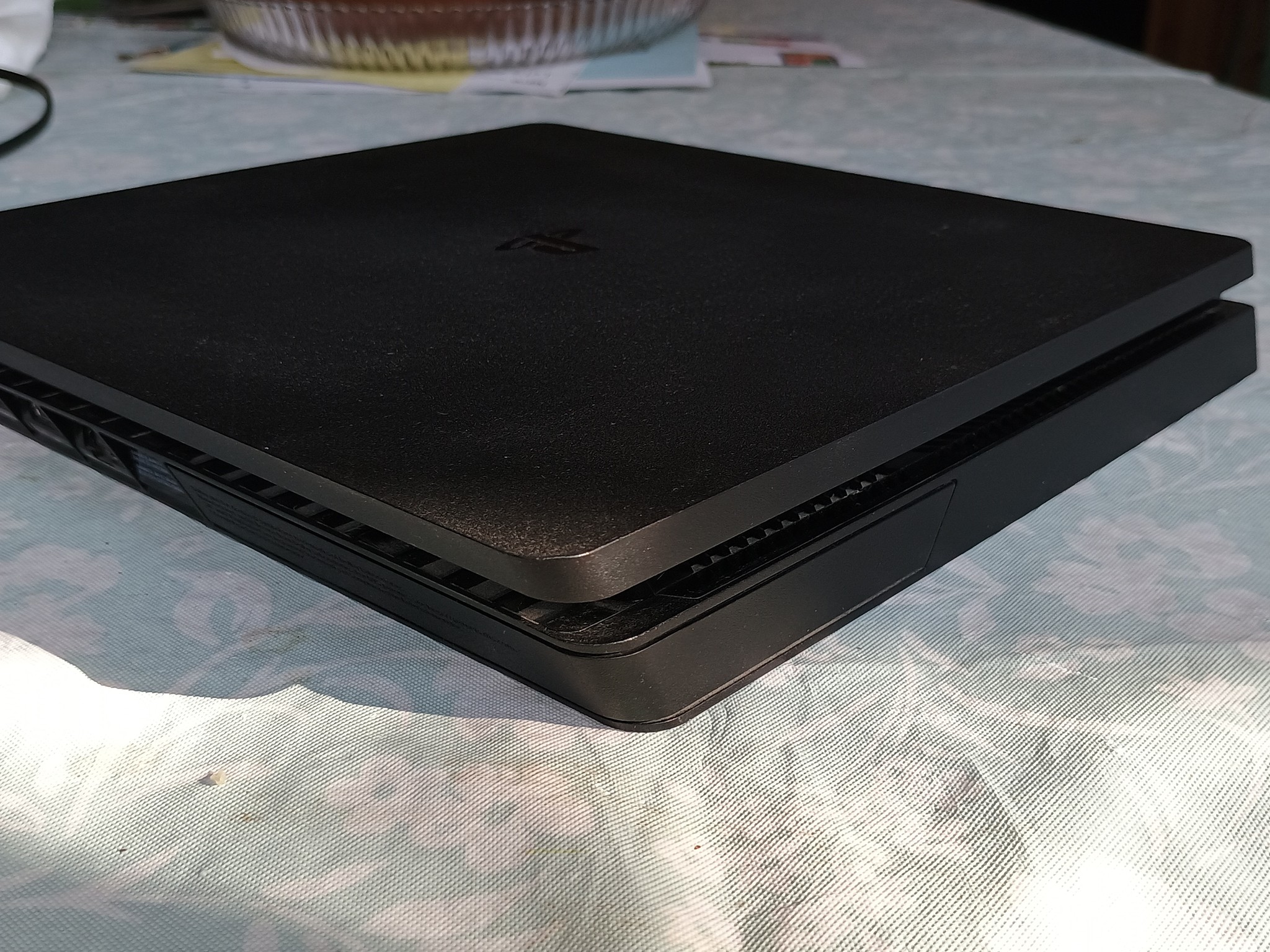 PS4 Slim 1 tb