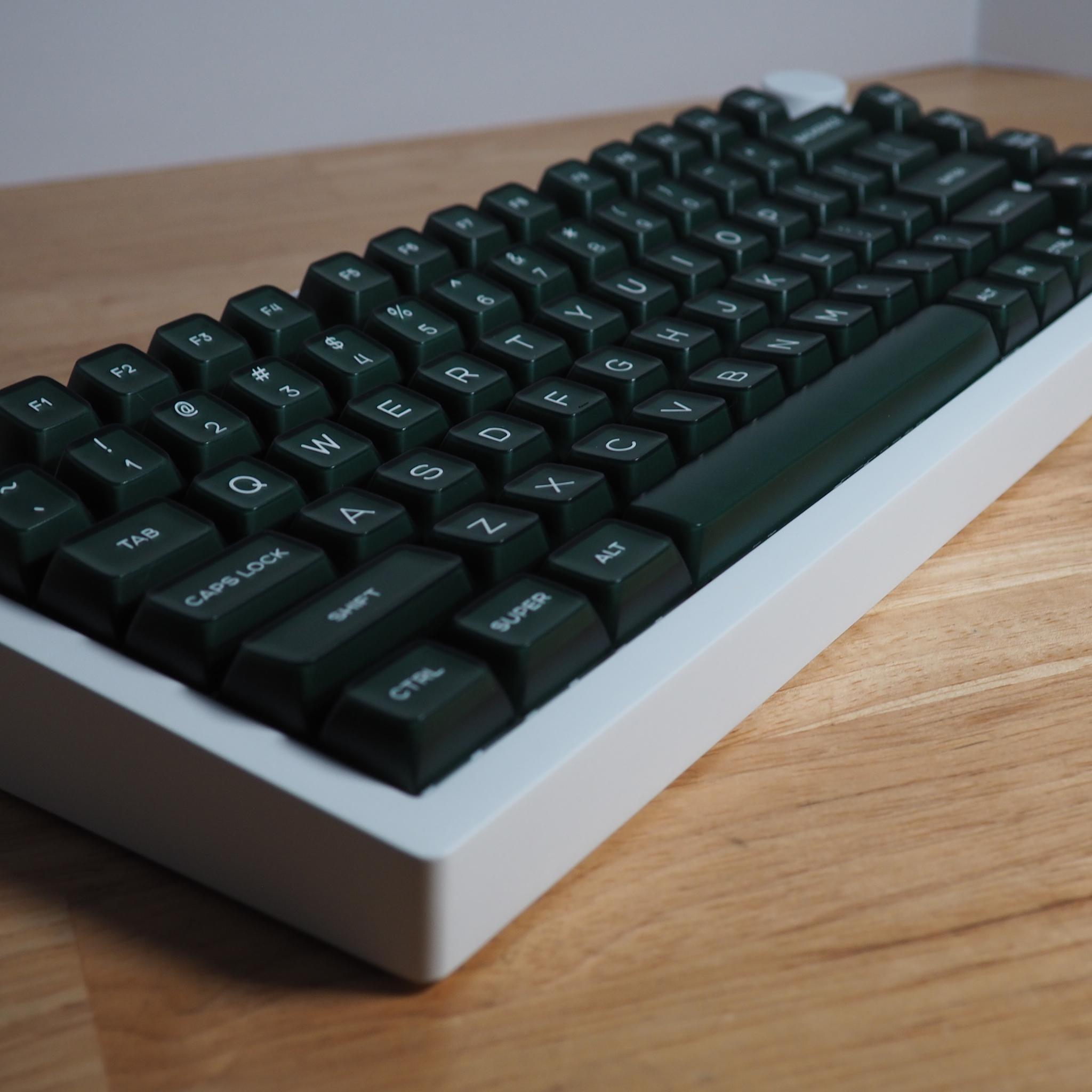 Custom built Creamy-thock 75% Keyboard