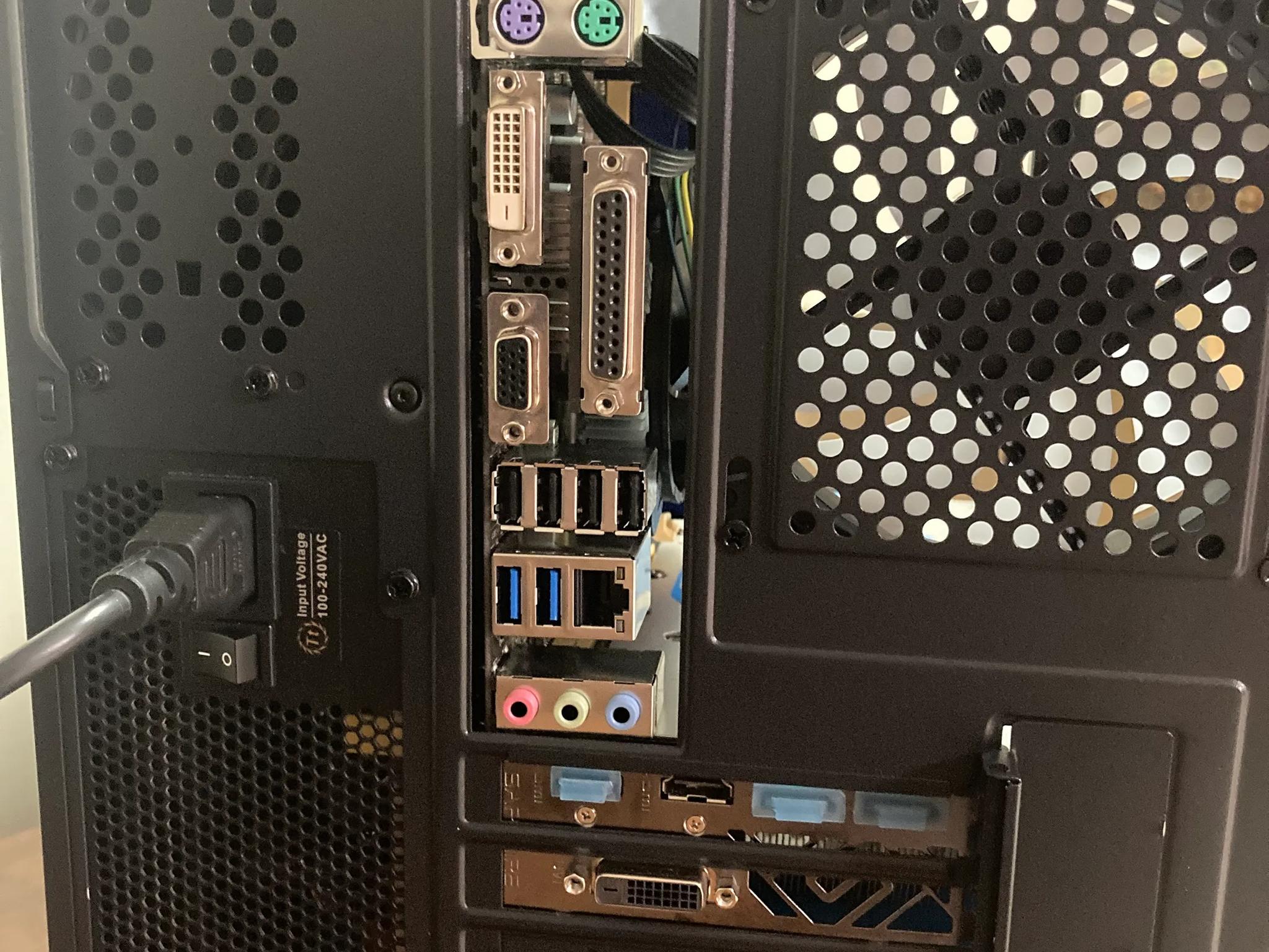 Gaming PC / RX 590 8gb /  i7 / 16gb RAM