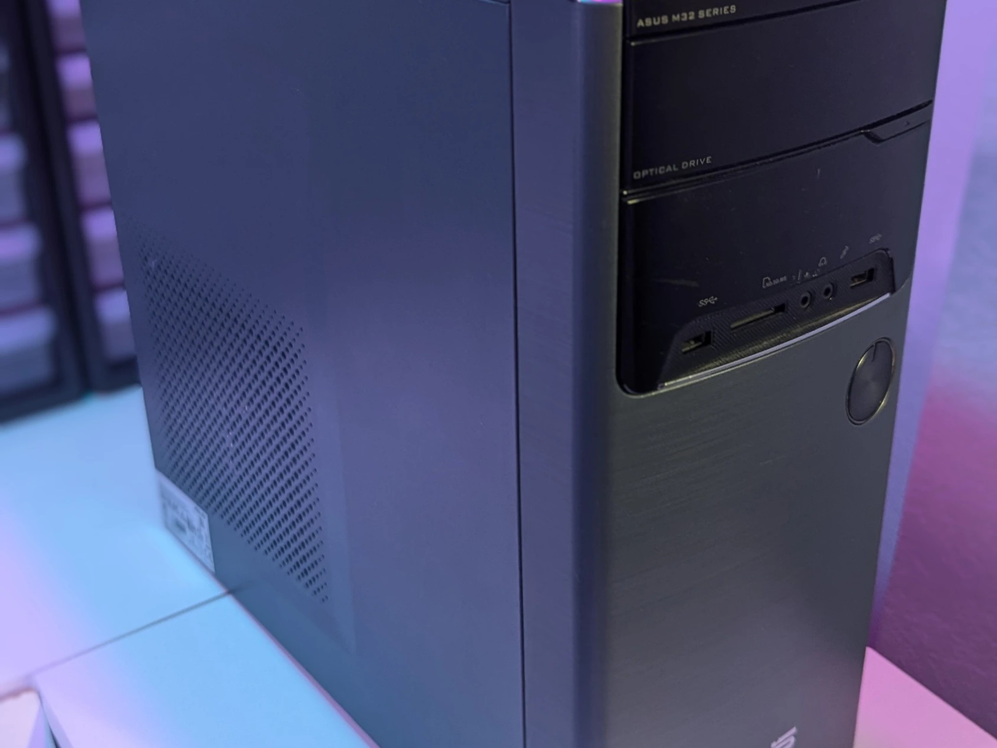 ASUS M32CD Series | Intel i5 6400 | MSI GTX GeForce 1060 | 16GB DDR4 Corsair | 1TB HDD & 240GB SSD