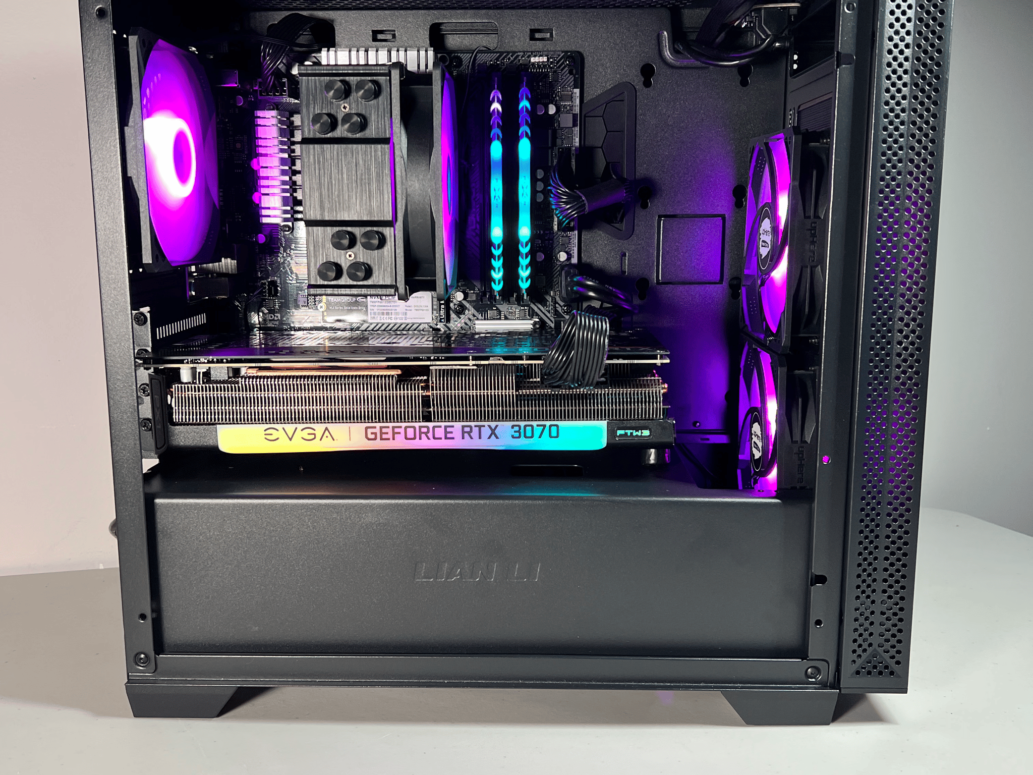 Ryzen 5 5600X | RTX 3070 FTW3 Gaming PC