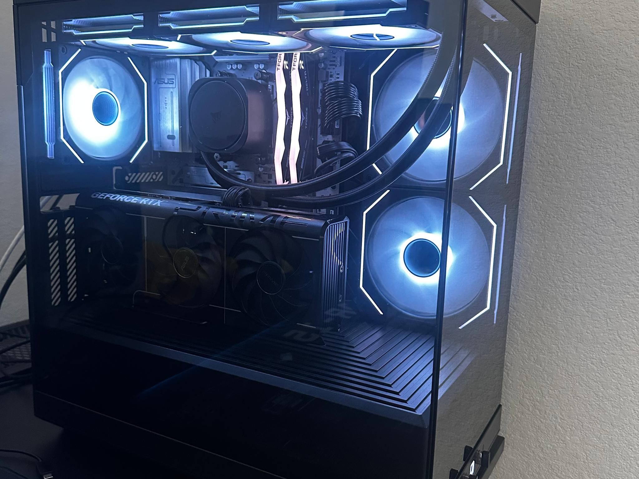 GeForce RTX 5070 Custom Gaming PC - Ryzen 5 9600X