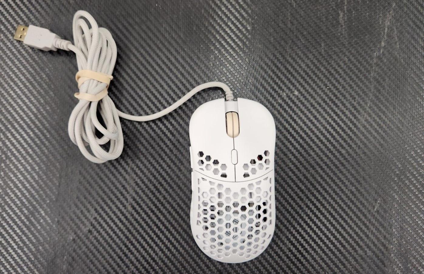 Periphio White USB Gaming Mouse (PERMCBX35)