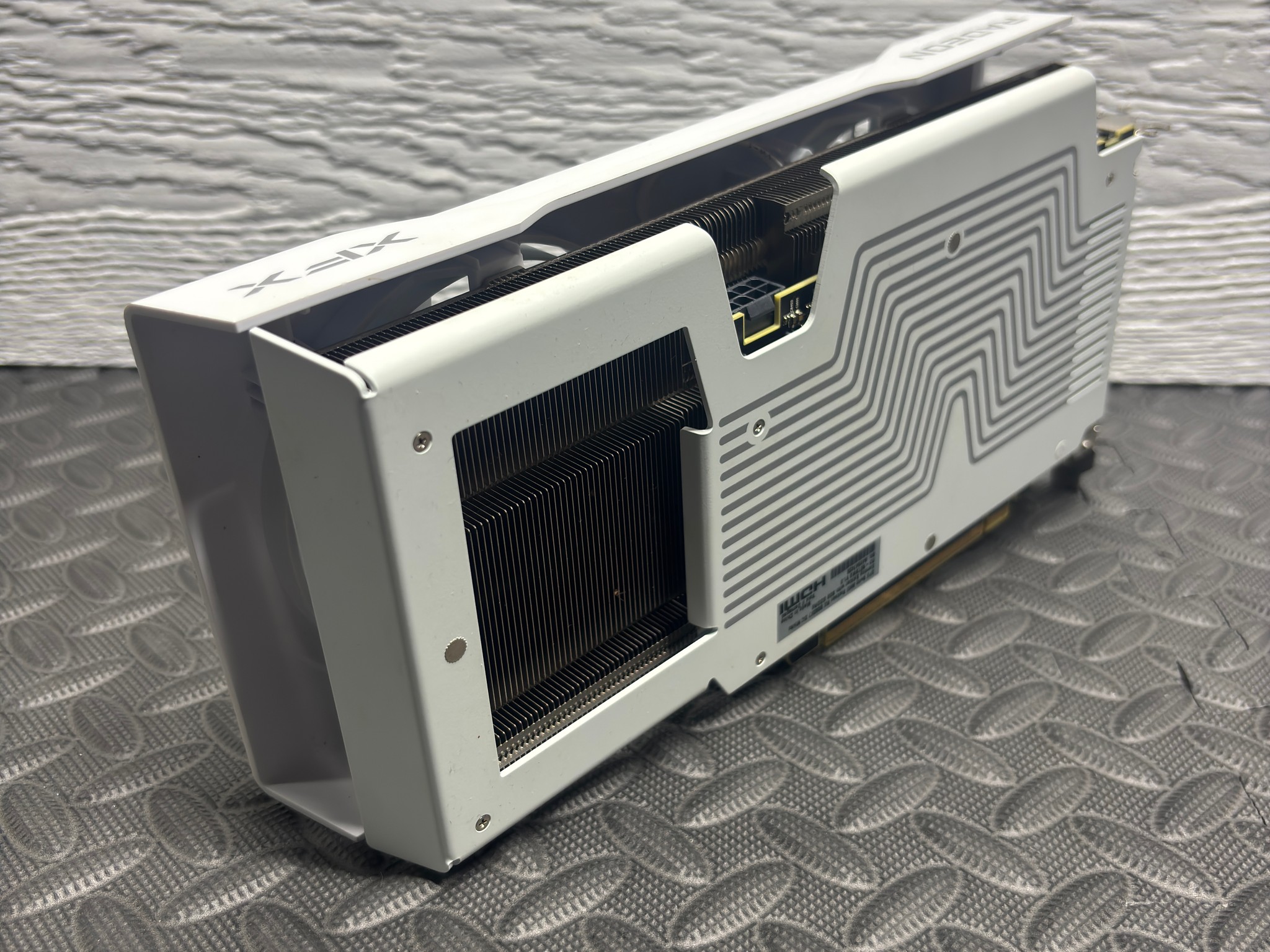 XFX Radeon RX 9060 XT Swift OC White 8GB Tested Working