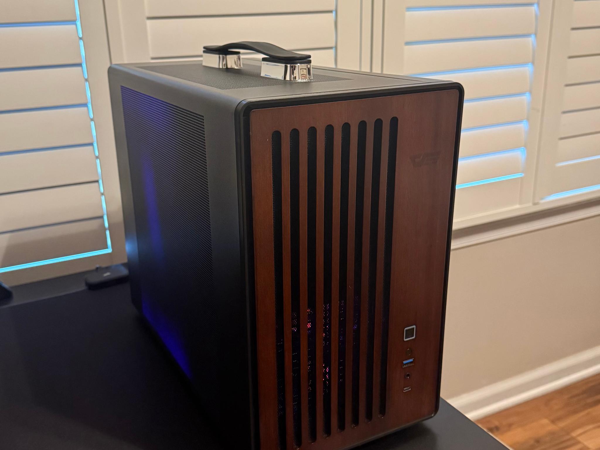 Portable Mini Gaming PC — RTX 5060 | Ryzen 5 7600X | 16GB DDR5 | 1TB M.2 NVMe