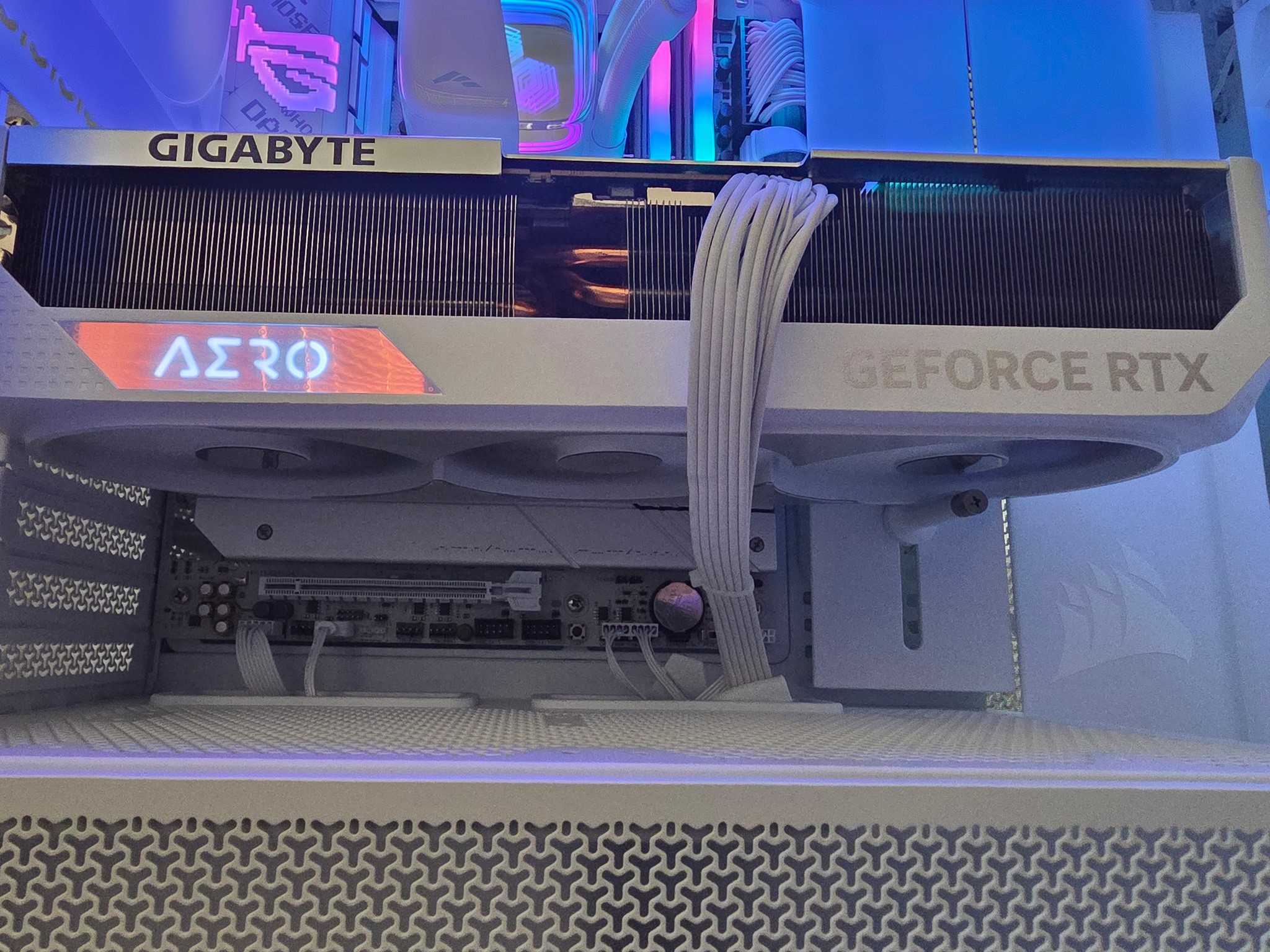 Premium Workstation / Gaming PC | Ryzen 9950X | RTX 4090 | 32GB DDR5 | 2TB NVME