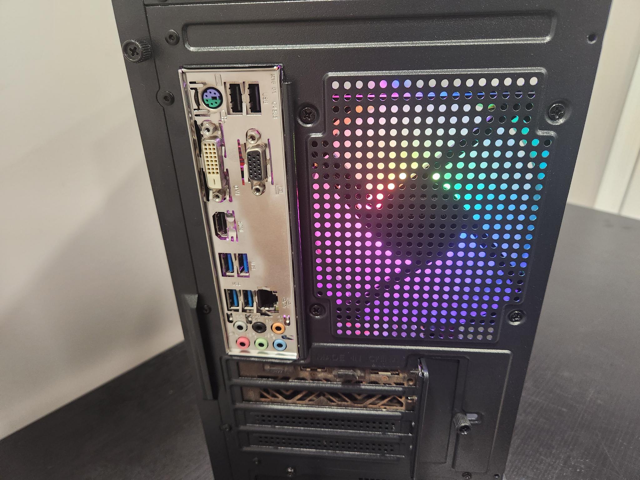 Budget Steam Machine RX 5700 XT Linux Gaming PC!
