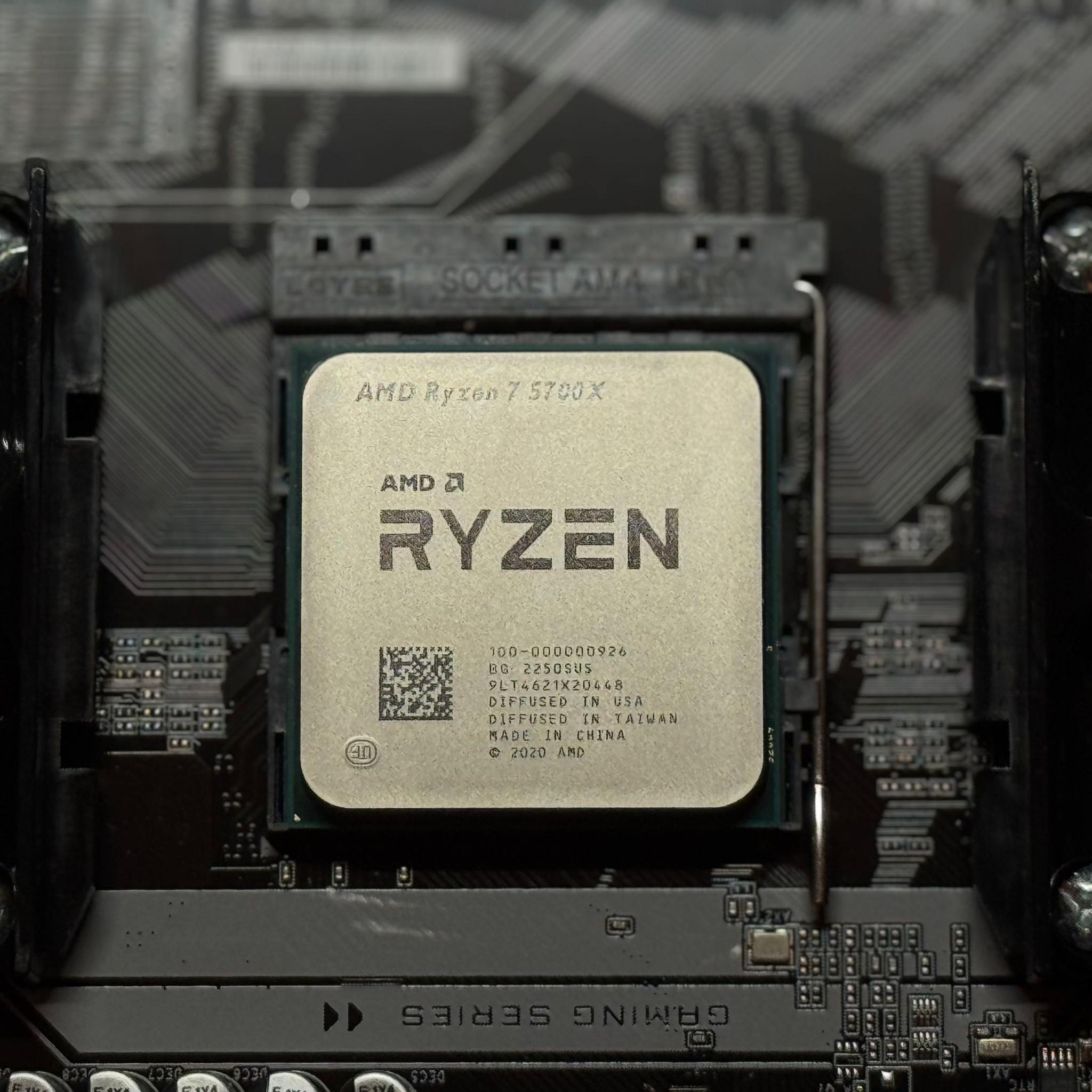🔥Motherboard Combo *Ryzen 7 5700X, 32GB DDR4 Ram, & GIGABYTE B550M*