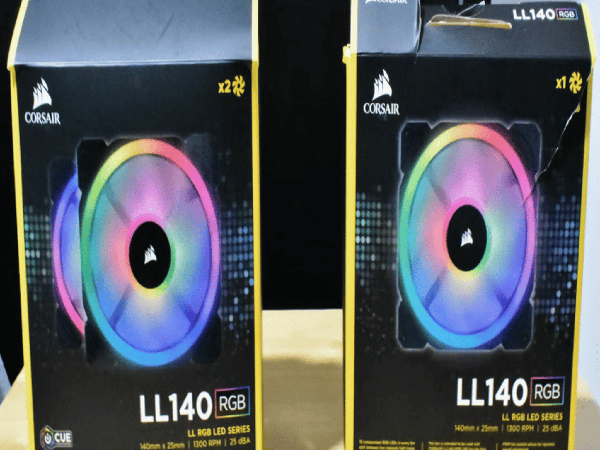 CORSAIR - LL Series 140mm Case Cooling Fan Kit with RGB lighting Pack with 3 fans