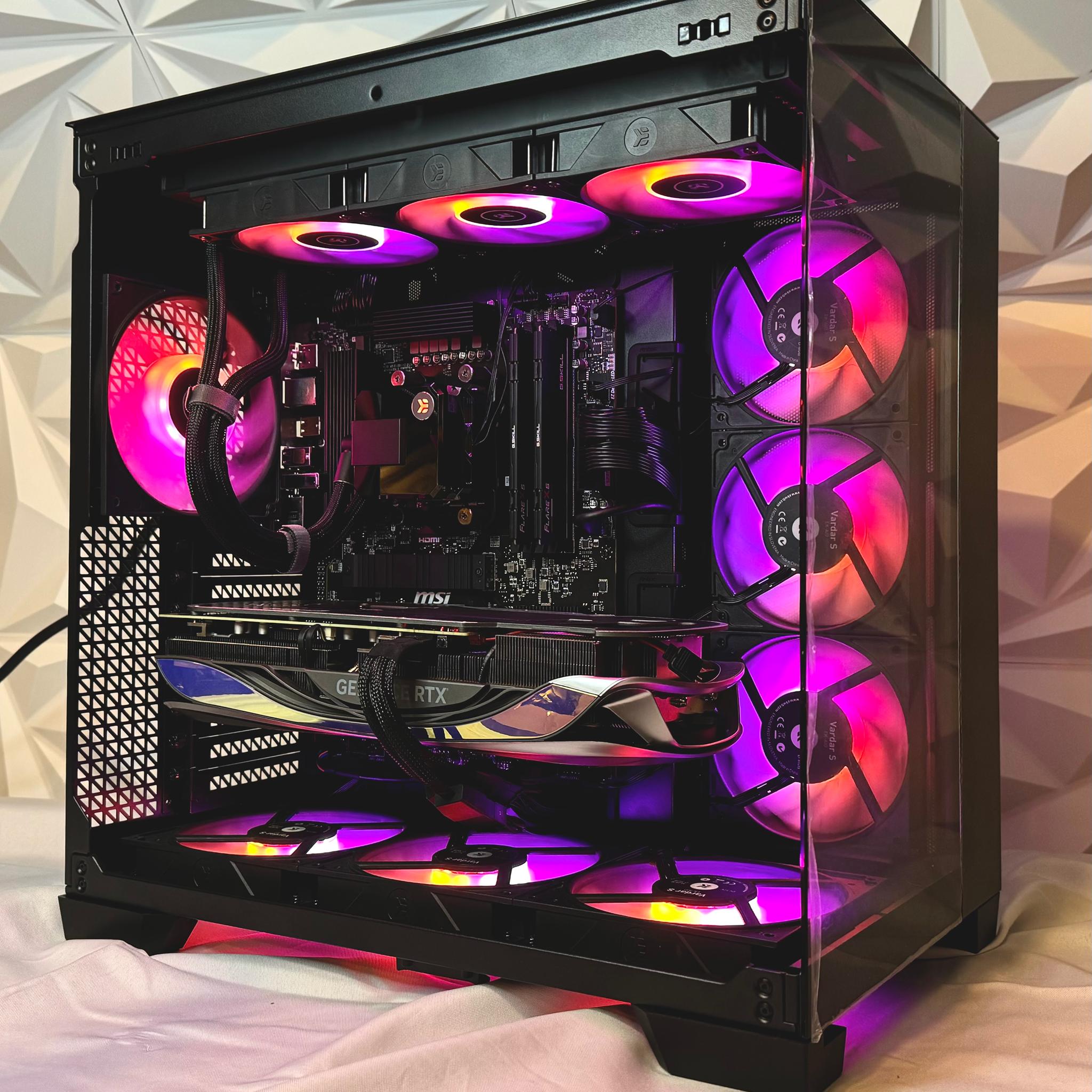 ⚫️🐰| Highend Gaming Pc | 7700x, 4070ti, 32gb, 1tb, free keyboard