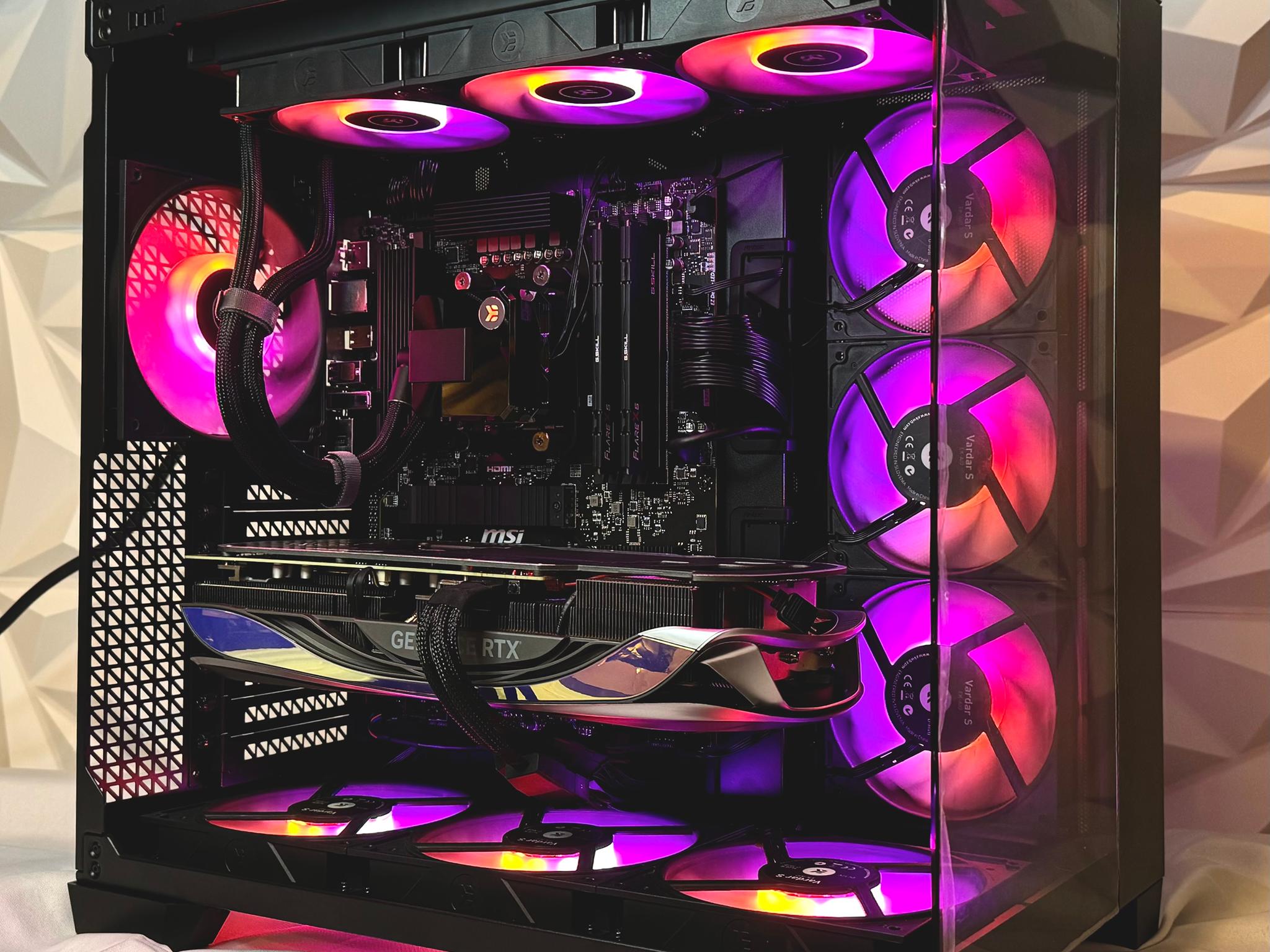 ⚫️🐰| Highend Gaming Pc | 7700x, 4070ti, 32gb, 1tb, free keyboard