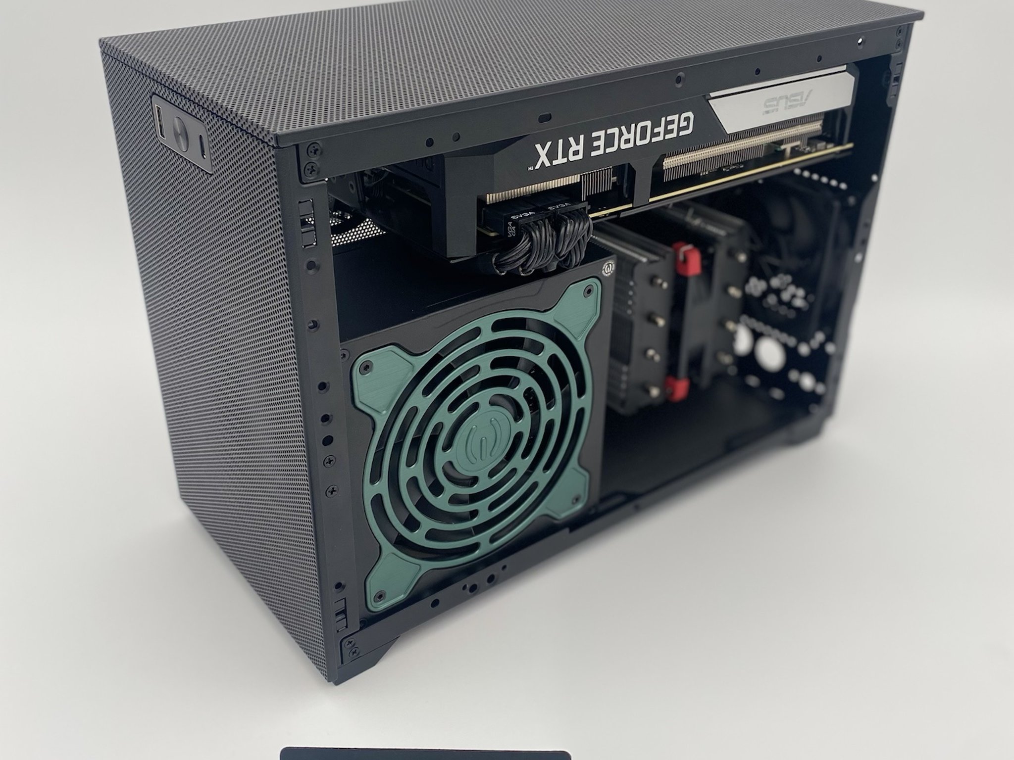 15L Tiny StartUP | R5 5600G | 3070 | 16GB DDR4 | 1TB Storage