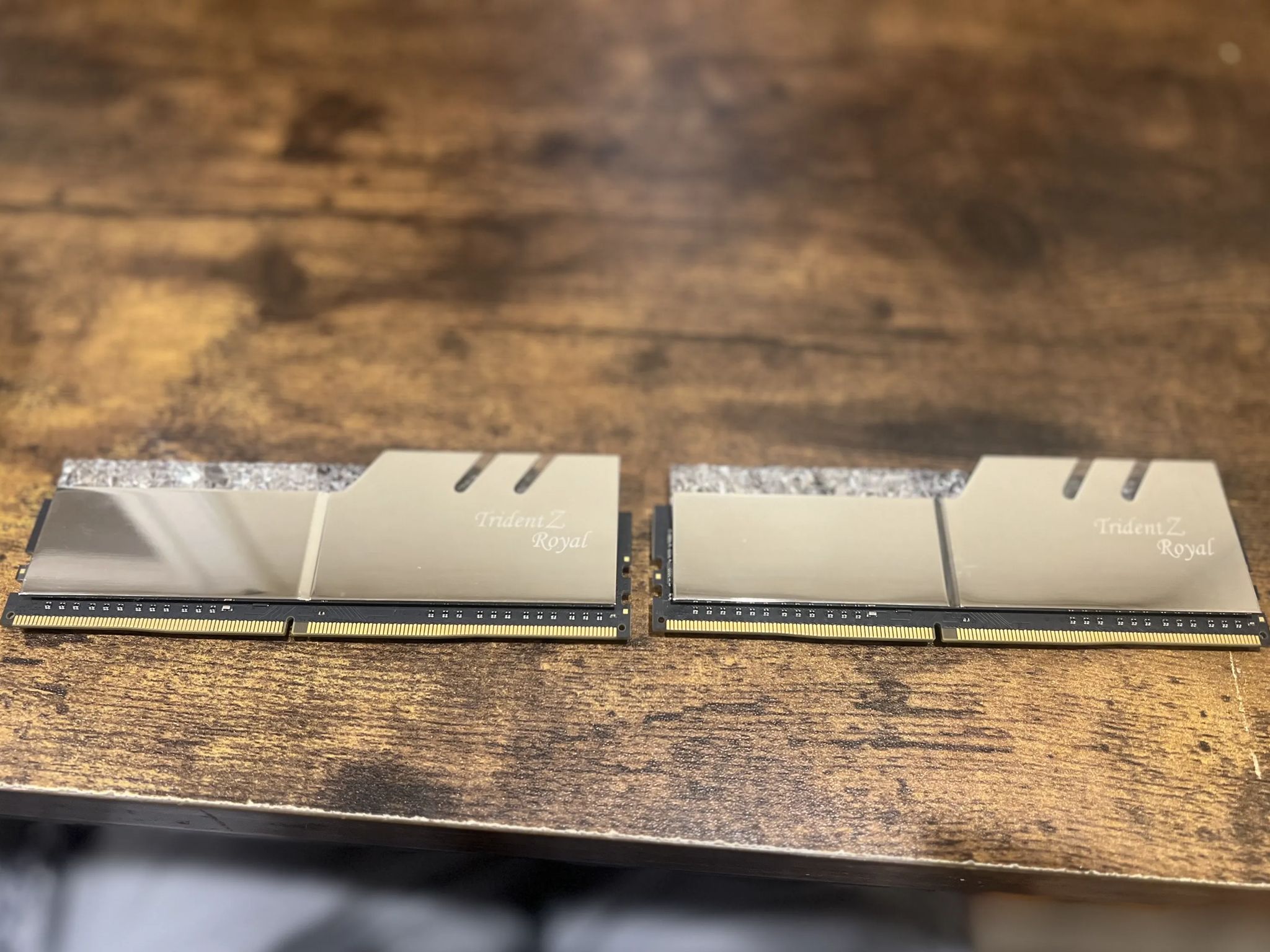 G.SKILL Trident Z Royal Series (XMP) DDR4 RAM 32GB (2x16GB) 3200MT/s CL16-18-18-38