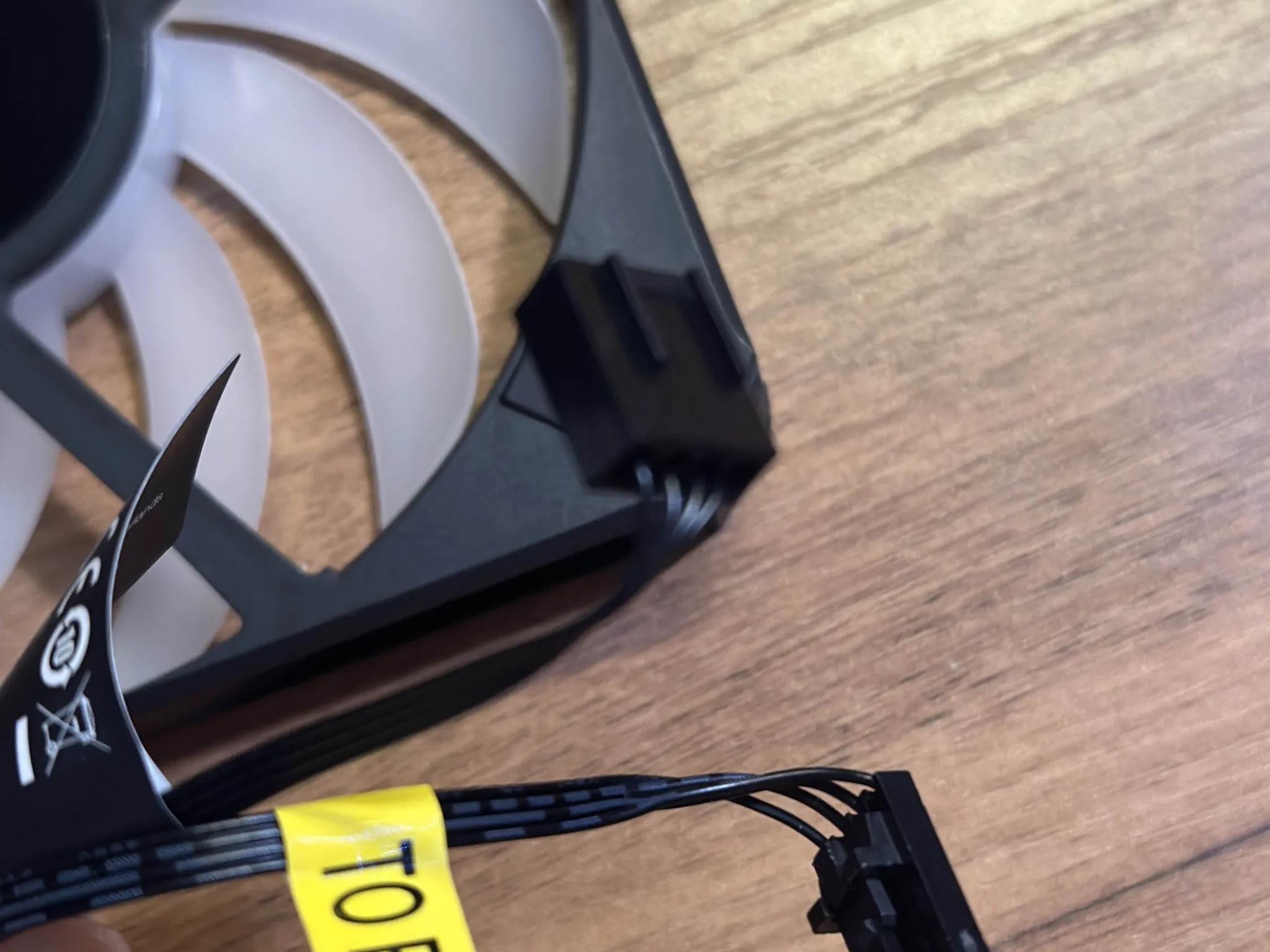 Corsair AF120 RGB SLIM 120mm RGB Fan
