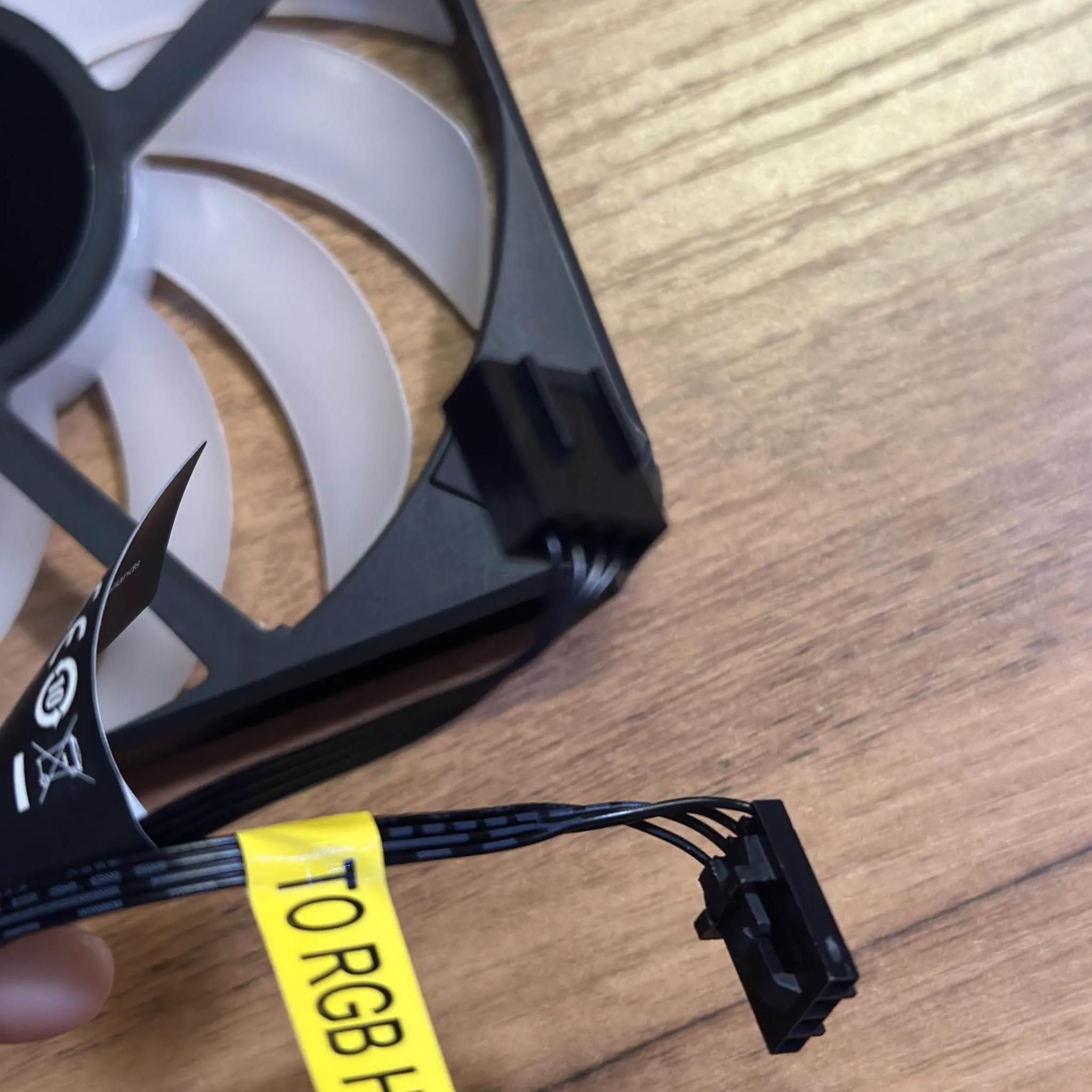 Corsair AF120 RGB SLIM 120mm RGB Fan