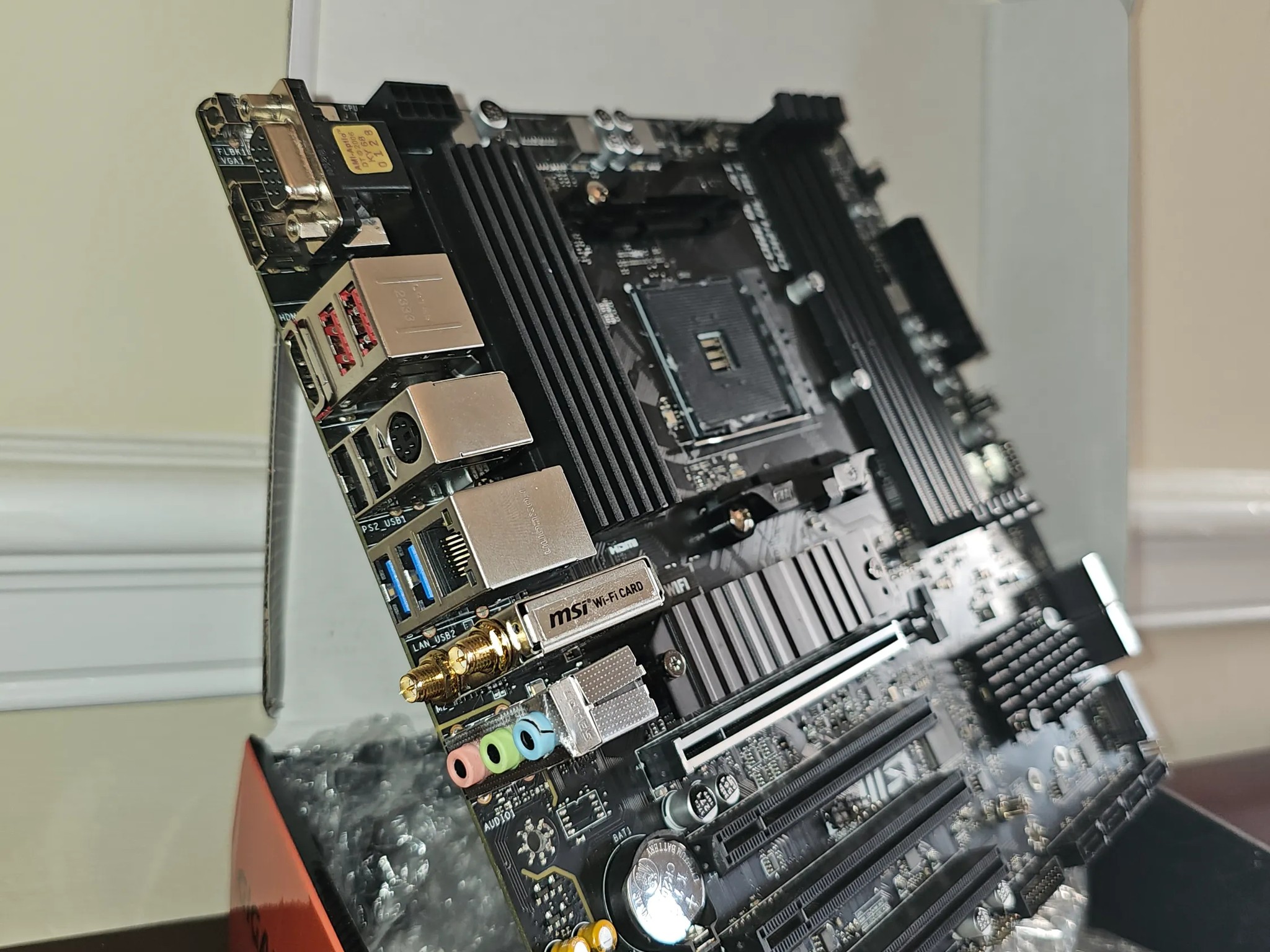 FUNCTIONAL - MSI PRO B550M-VC Wifi - Heavily Used