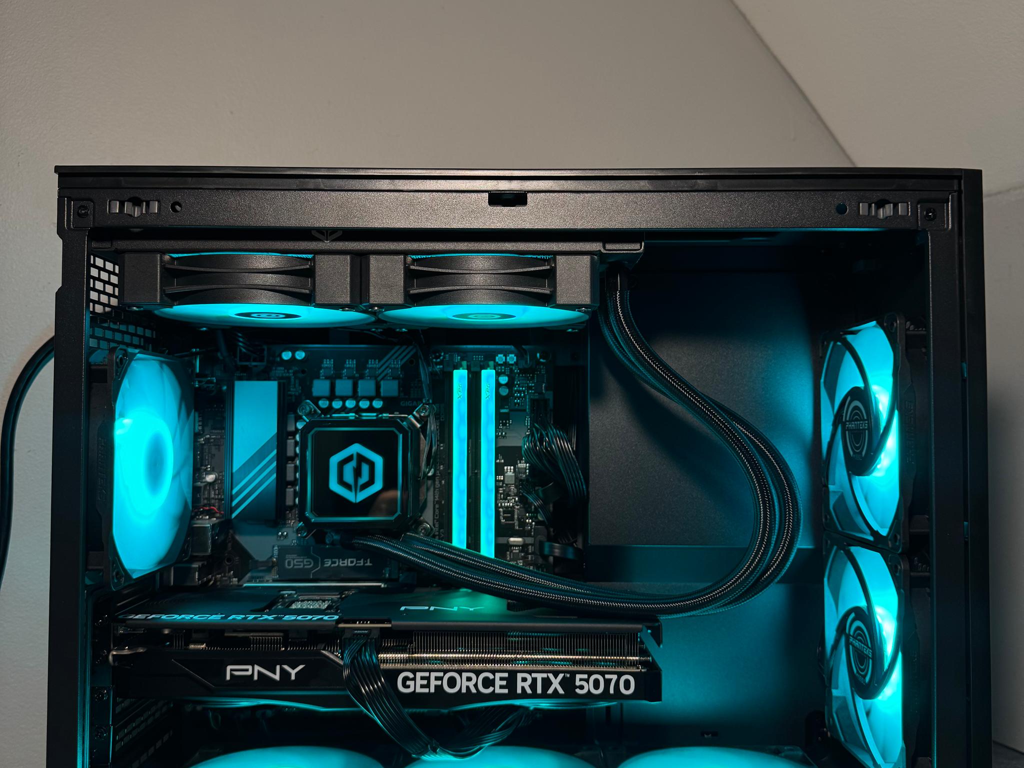 RTX 5070 | Core i7-14700F | 32GB DDR5 6000MT/s | 2TB Storage | Free Shipping