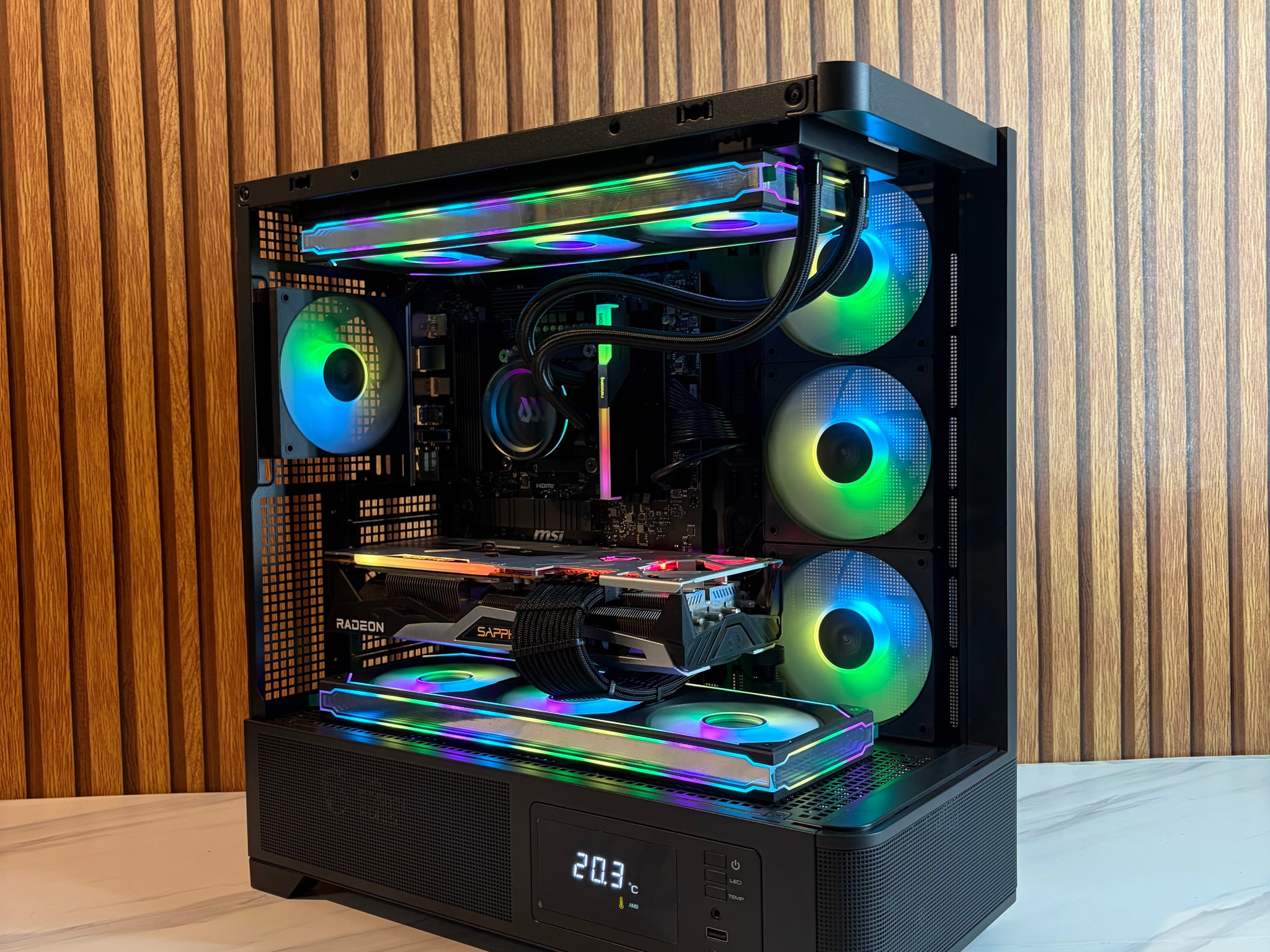 RX 6900XT 16GB | RYZEN 5 9600X | 24GB DDR5 | 2TB NVME | 360MM AIO