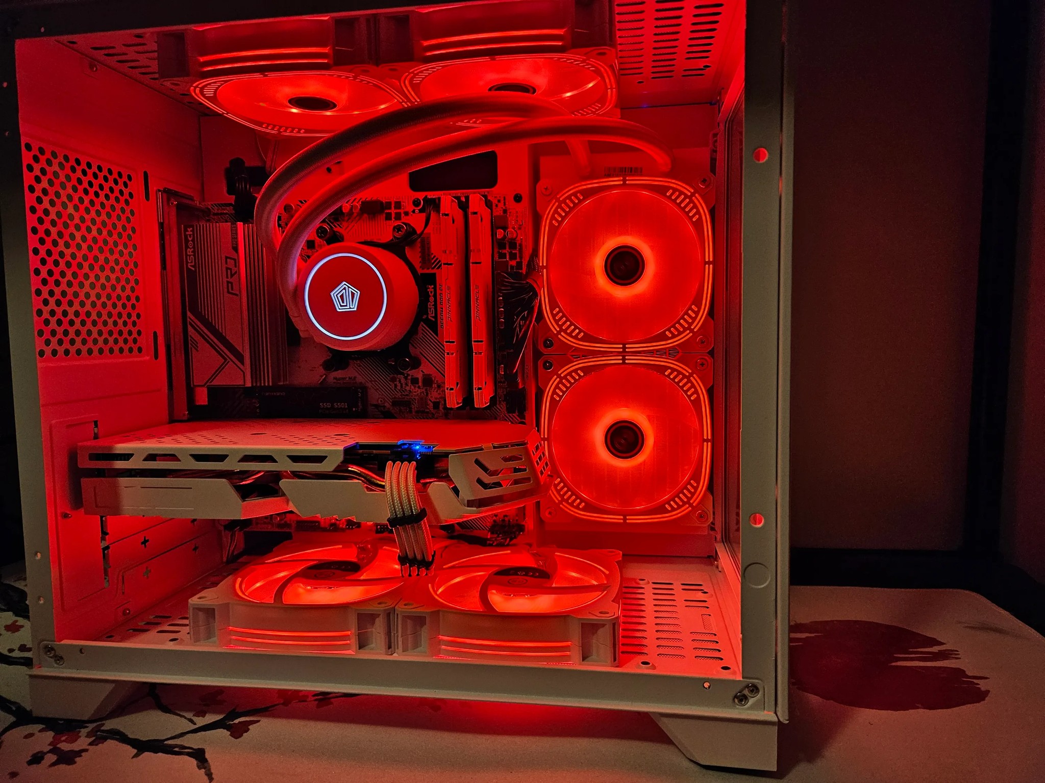 Arctic Rig Ryzen 5 5500 / 32GB DDR4/ 1TB SSD / Rx 6600