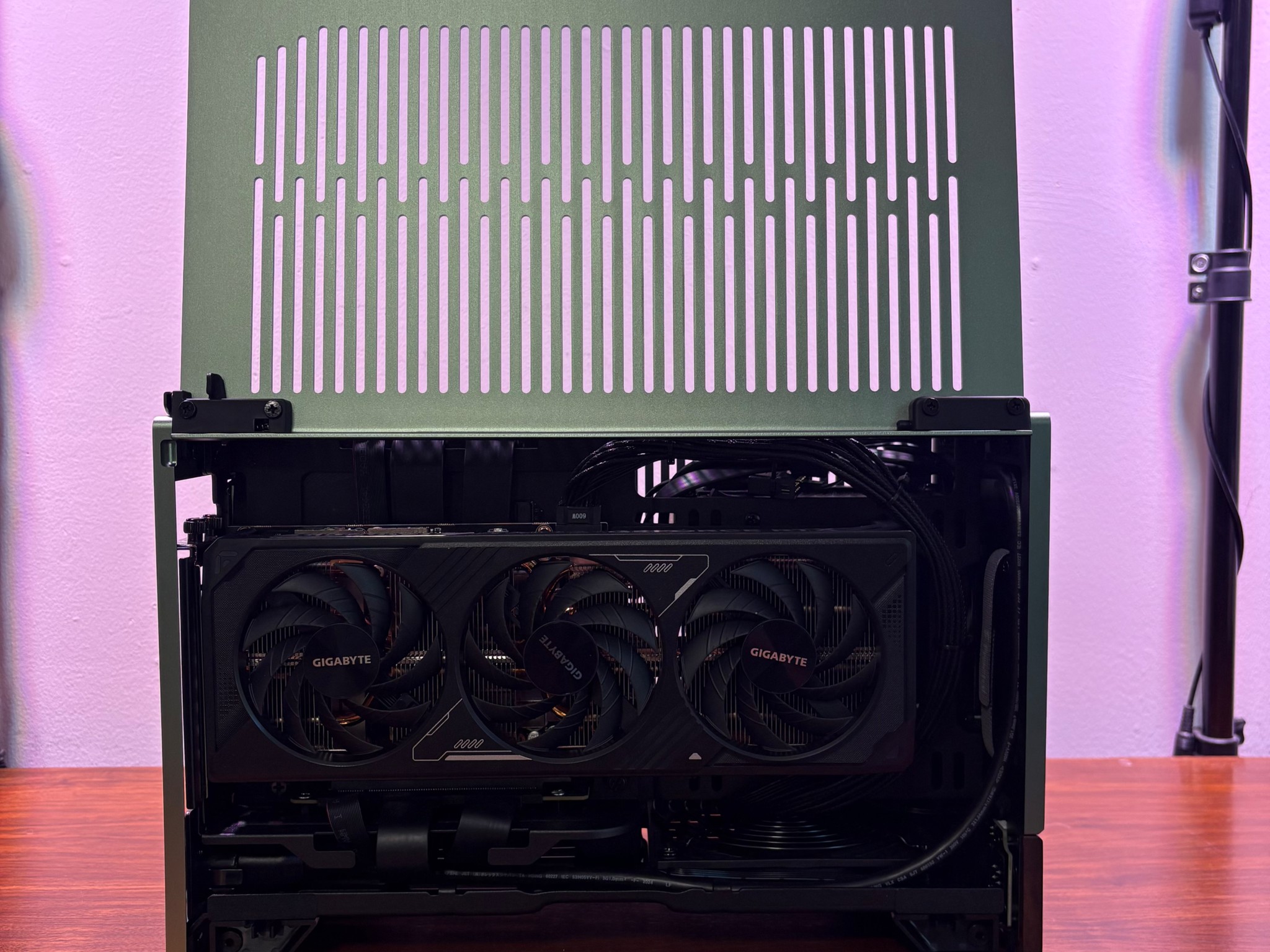 RTX 5070 | Ryzen 5 9600X | 32GB DDR5 | 1 TB SSD | 850W PSU | Noctua Cooler | Terra ITX