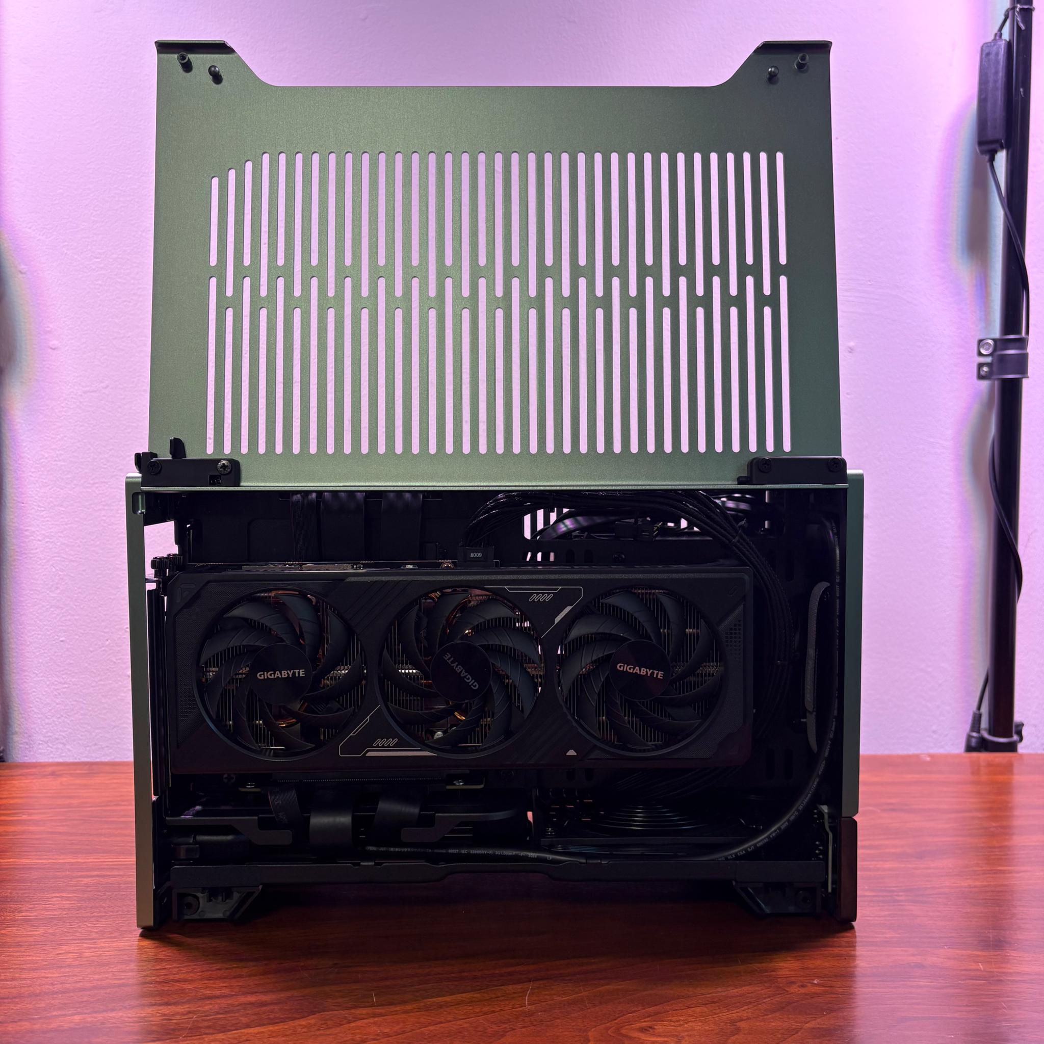 RTX 5070 | Ryzen 5 9600X | 32GB DDR5 | 1 TB SSD | 850W PSU | Noctua Cooler | Terra ITX