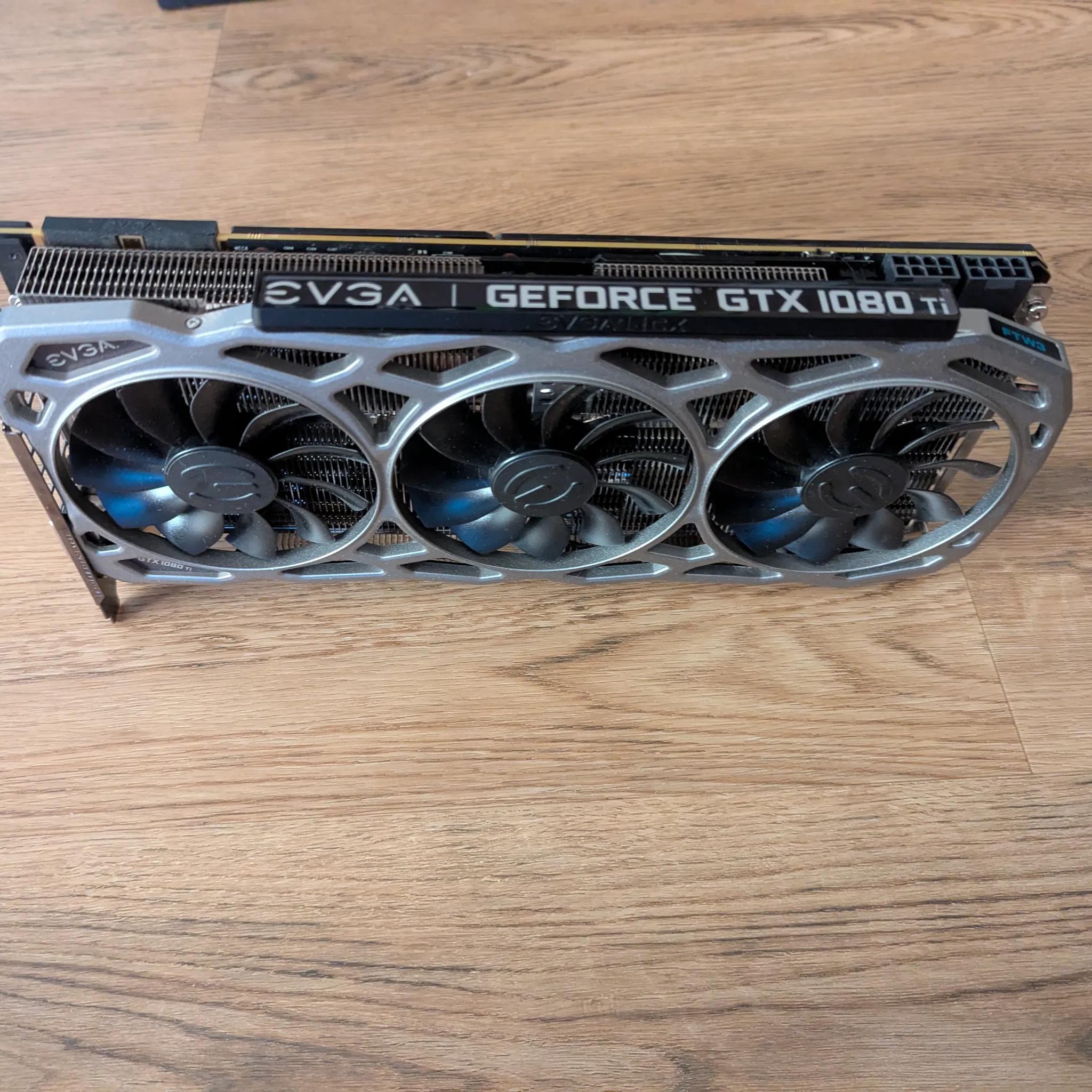 EVGA GTX 1080Ti FTW3 Gaming 11GB GDDR5X GPU - FANS WONT SPIN