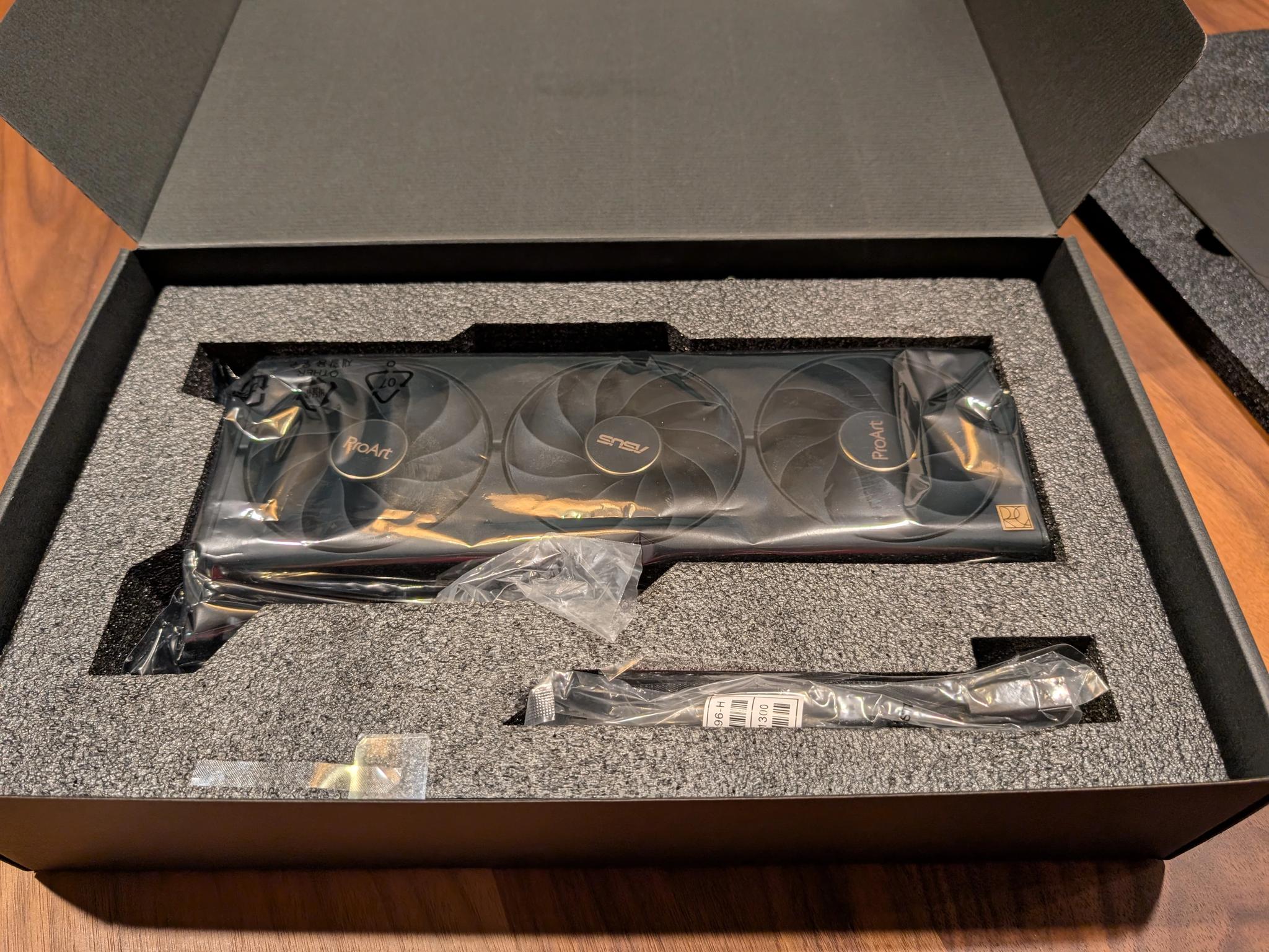 ASUS ProArt Nvidia 4080 Super Graphics Card GPU - 16GB - Like New