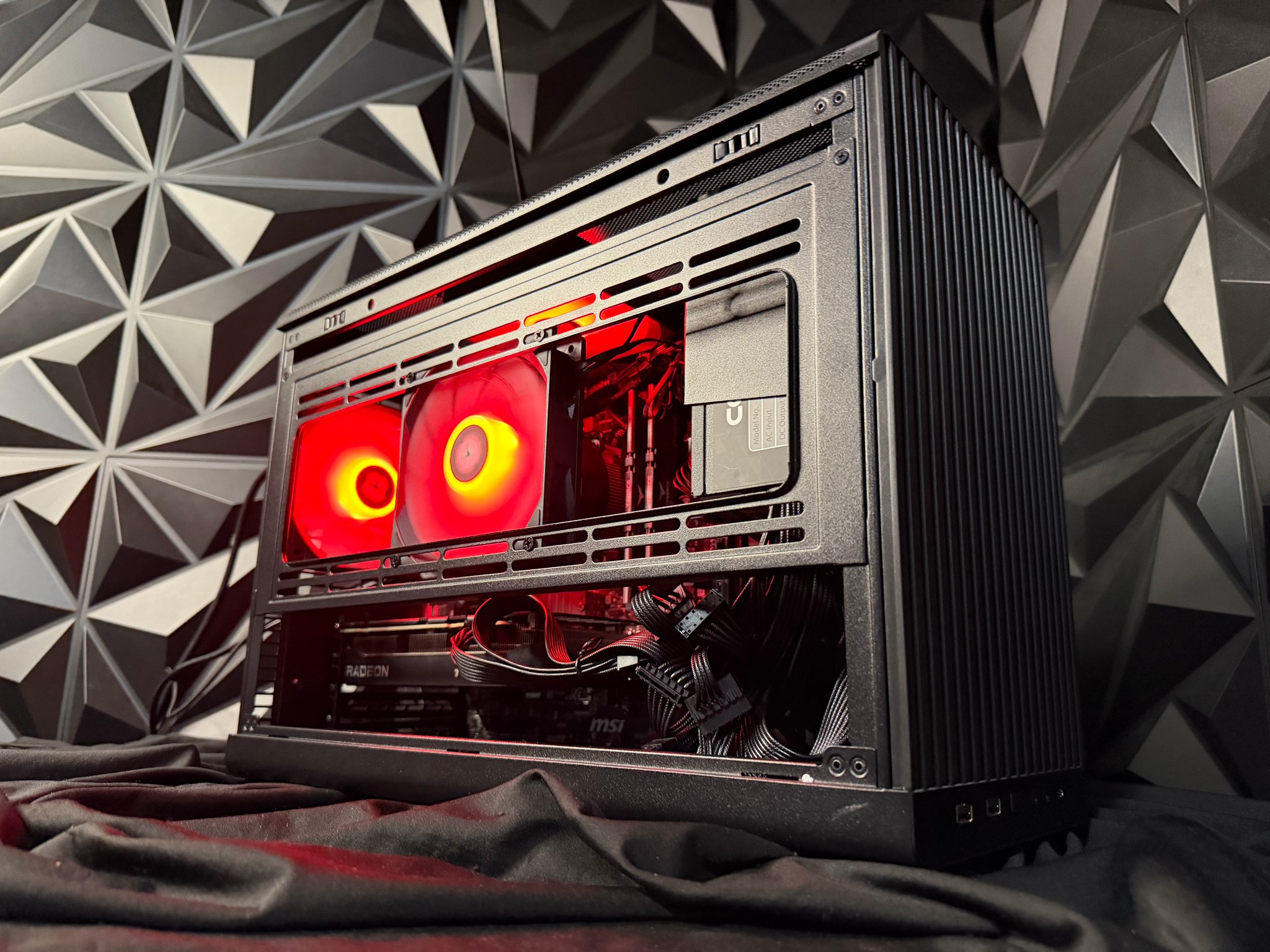 🎮🔥 GAMER 5590 🔥🎮 Ryzen 5 5500| RX 9060XT| 16 GB DDR4| 1.25 TB NVMe| 650W PSU
