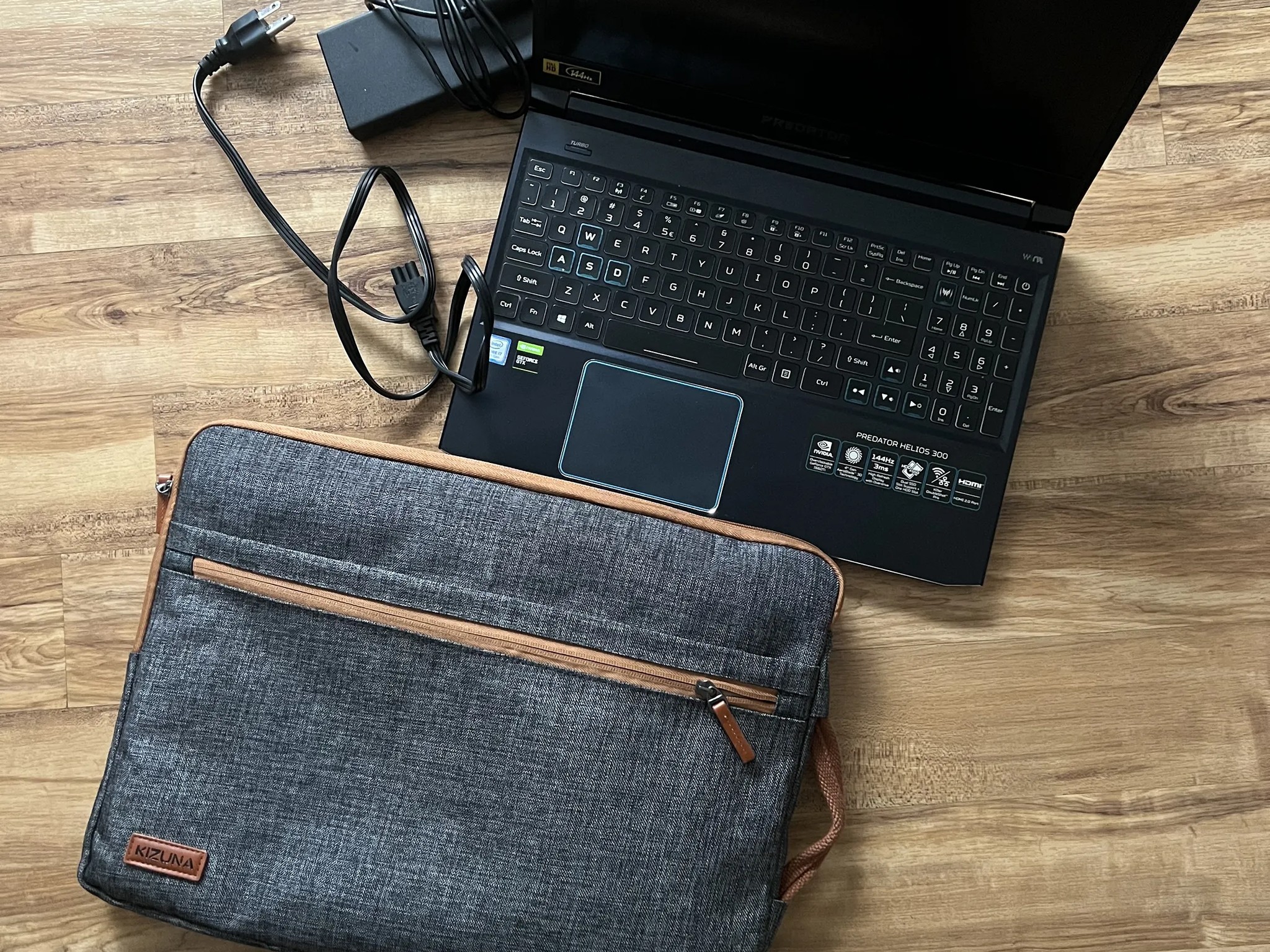 Acer Predator Helios 300 Gaming Laptop Combo Deal (include Xbox Controller and KIZUNA Laptop Case