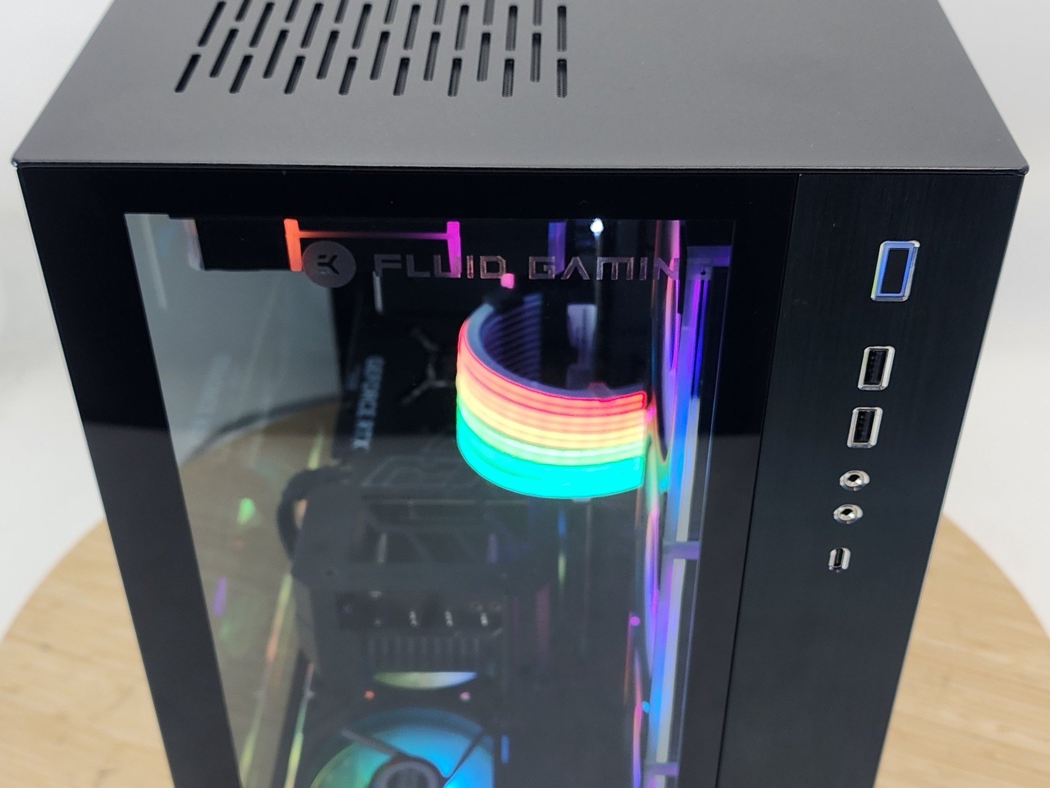 Gaming PC Ryzen 7 7800X3D 32GB RAM 1TB SSD RTX 4070 Ti 12GB Windows 11 Computer