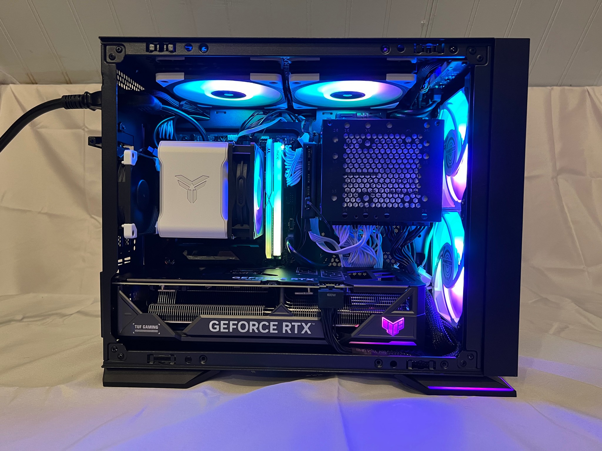 "The Import Job" Ryzen 7 7800x3d, RTX 4070 Ti, 32gb, WiFi 6E, gaming pc-READ FULL DESCRIPTION-