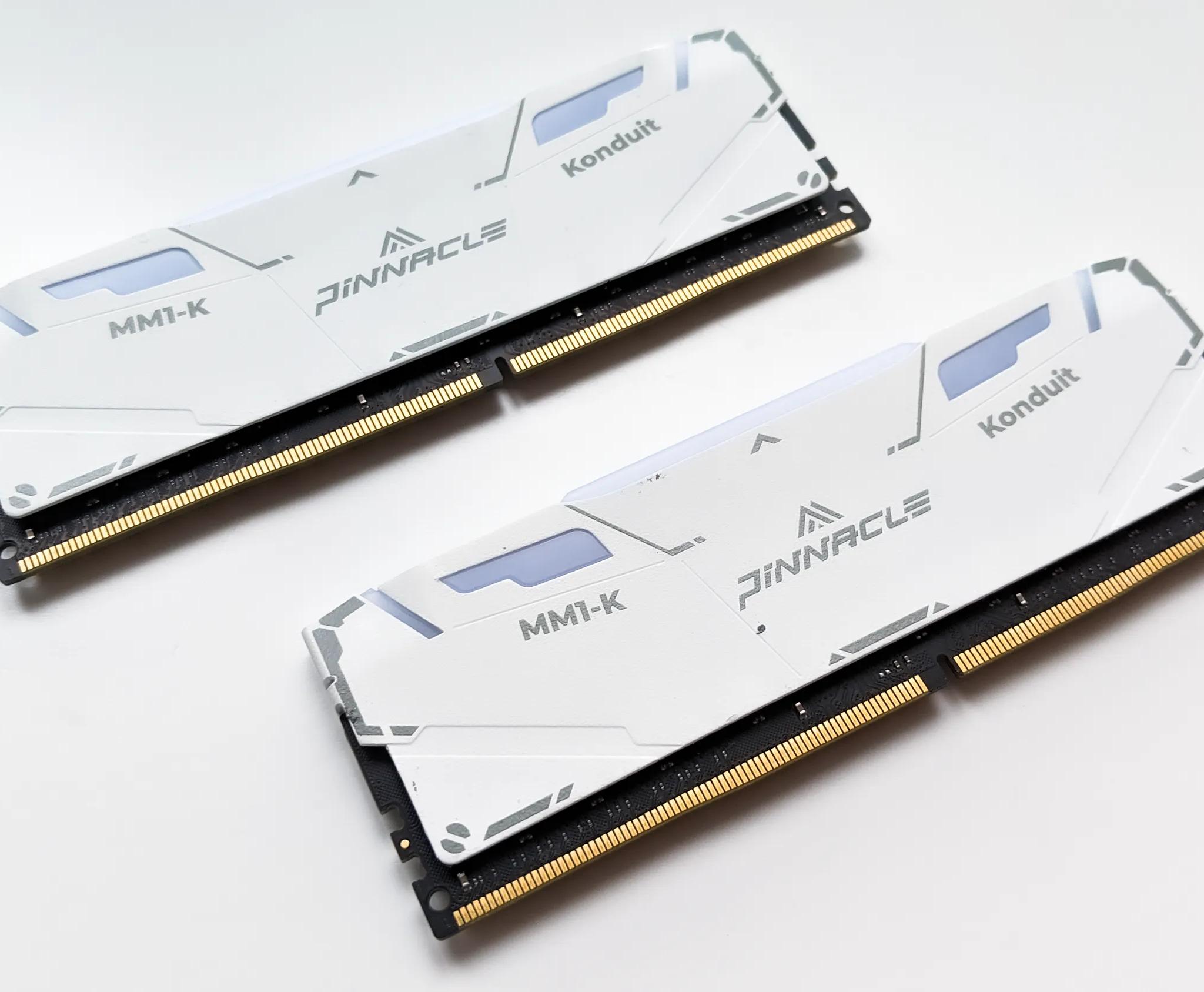 OLOy Blade RGB 64GB (2x32GB) DDR4-4000mhz CL18 swapped w/ Pinnacle Heatsinks