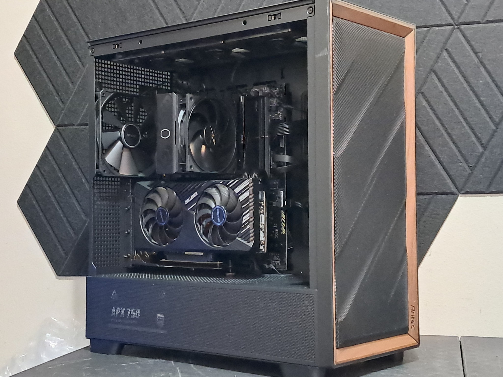 🪵Sleek Woodgrain Gamer🪵RX 7700 XT | 13th Gen i5 | 1.5TB SSD | 16GB DDR5 | WiFi