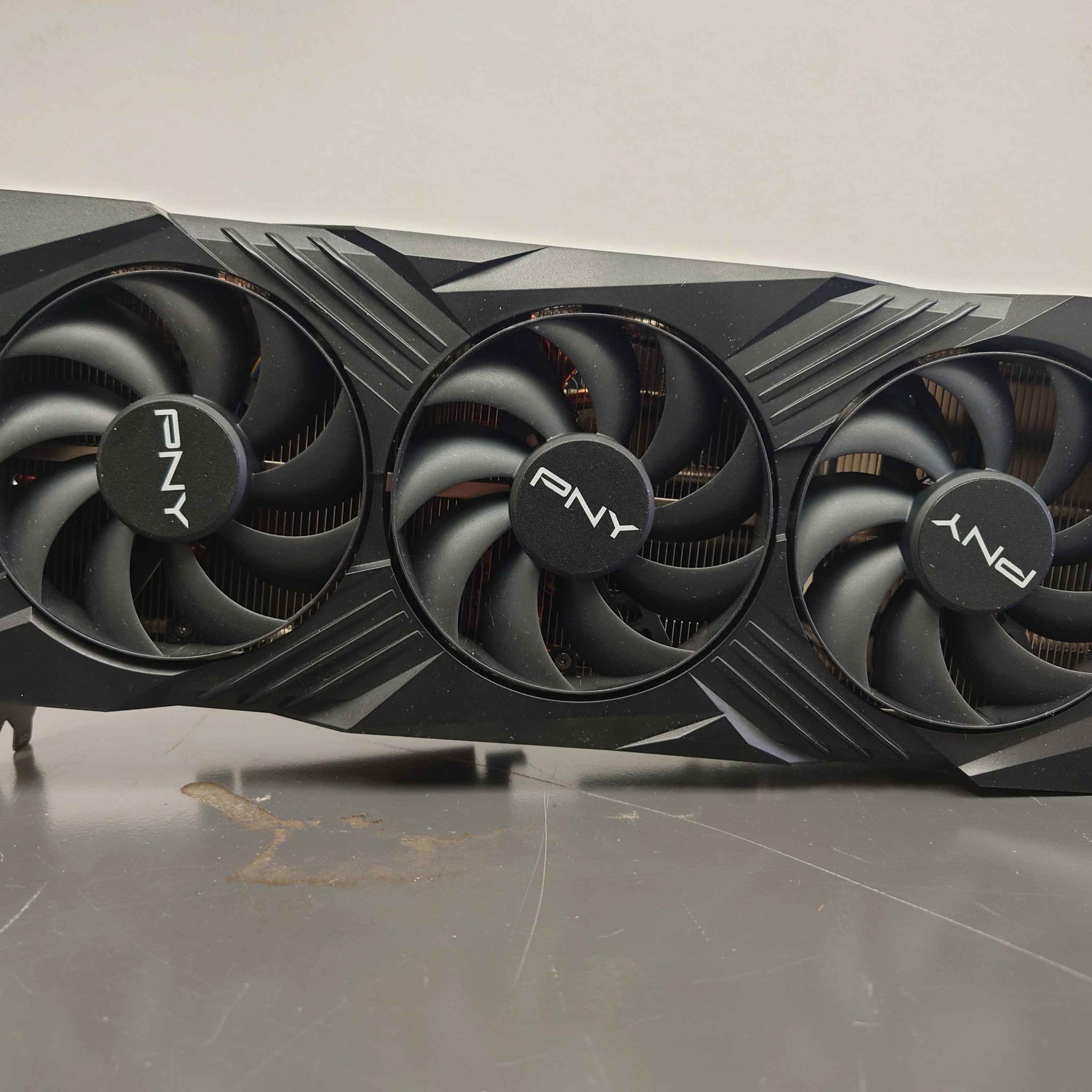 PNY VERTO GeForce RTX 4080 (Repasted, Repadded, 4090 Cooler)